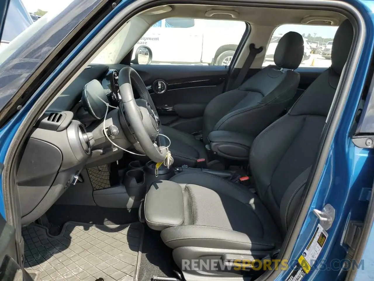 7 fotografías del automóvil dañado WMW53DK07P2T87451 MINI COOPER 2023