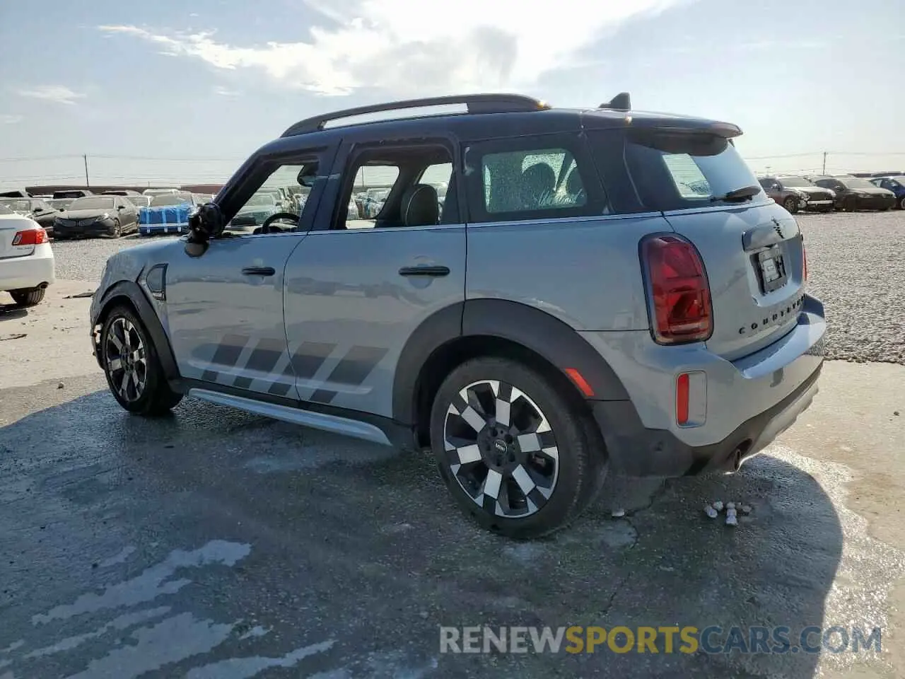 2 fotografías del automóvil dañado WMZ53BR06P3P96662 MINI COOPER 2023