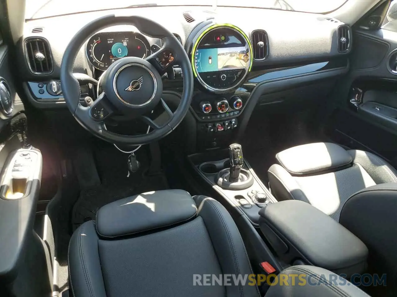 8 fotografías del automóvil dañado WMZ83BR0XP3P64178 MINI COOPER 2023