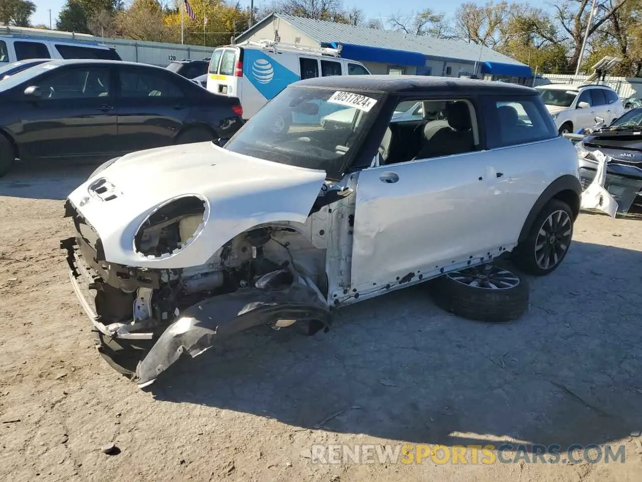 1 fotografías del automóvil dañado WMW13DJ09R2V05227 MINI COOPER 2024