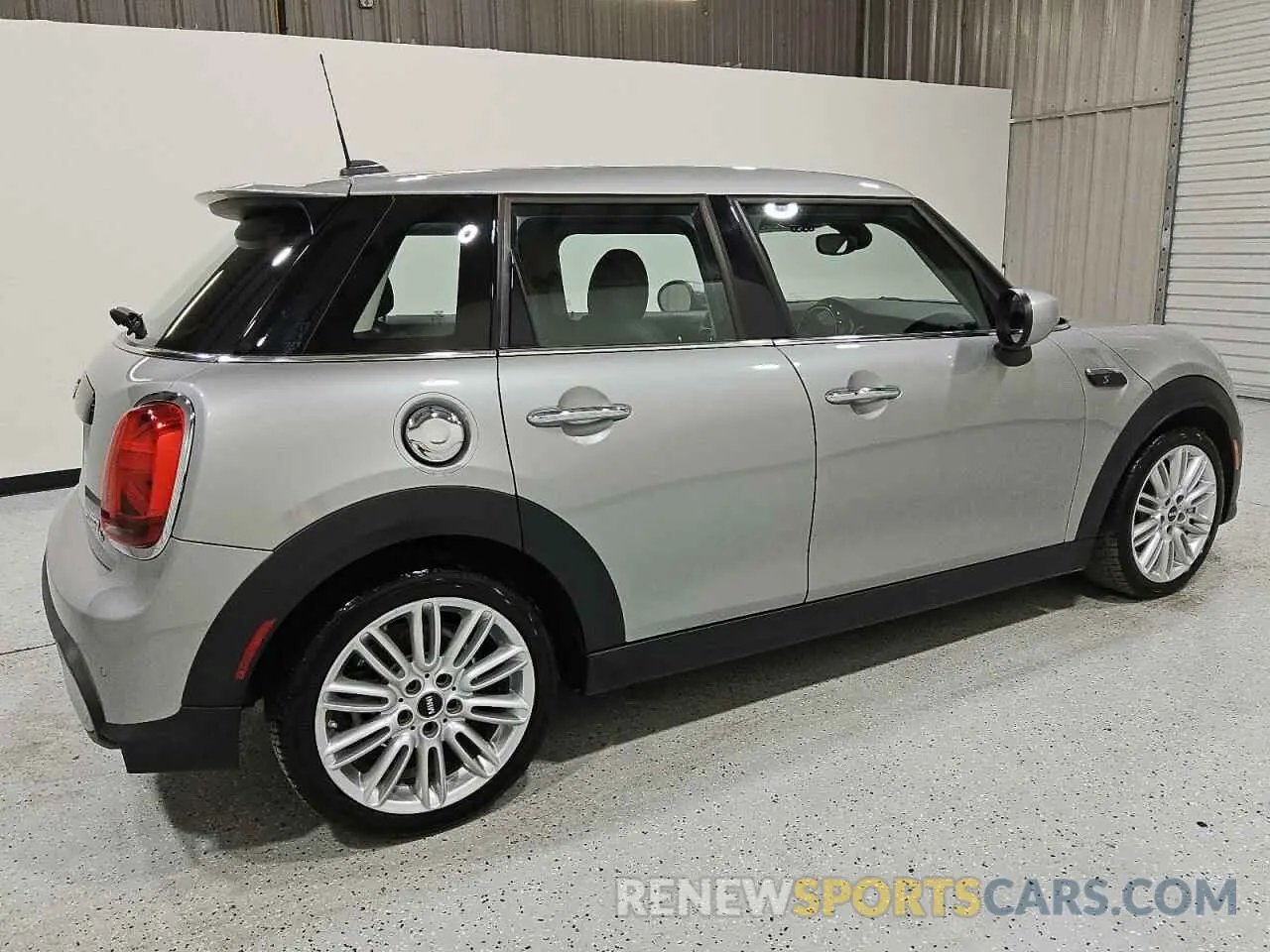 3 fotografías del automóvil dañado WMW53DK08R2V54158 MINI COOPER 2024