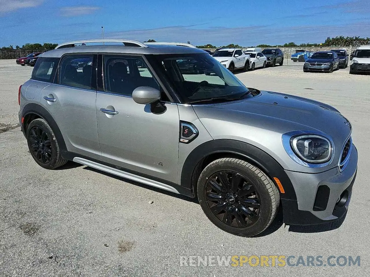 4 fotografías del automóvil dañado WMZ83BR06R3R77647 MINI COOPER 2024