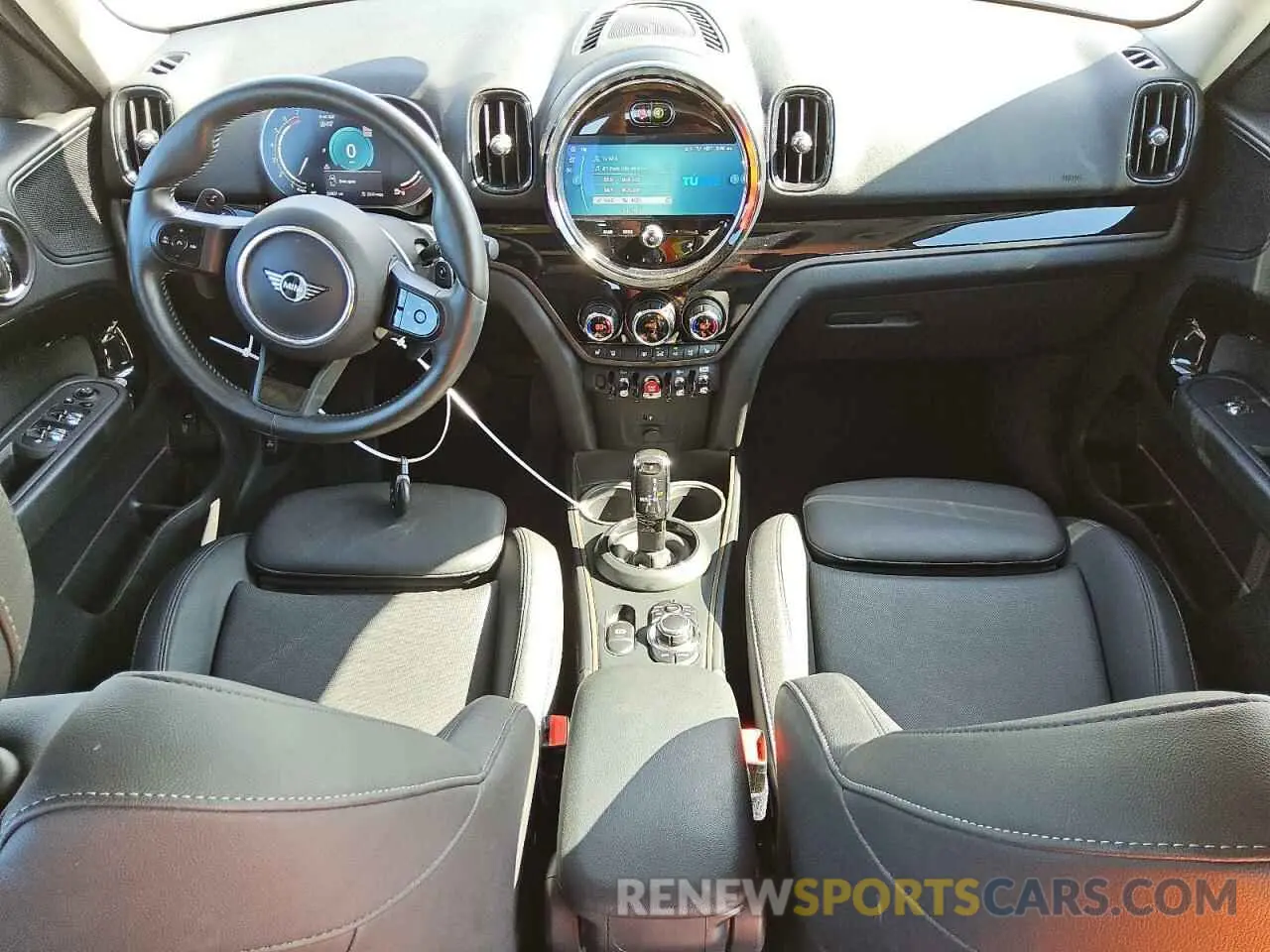 8 fotografías del automóvil dañado WMZ83BR06R3R77647 MINI COOPER 2024