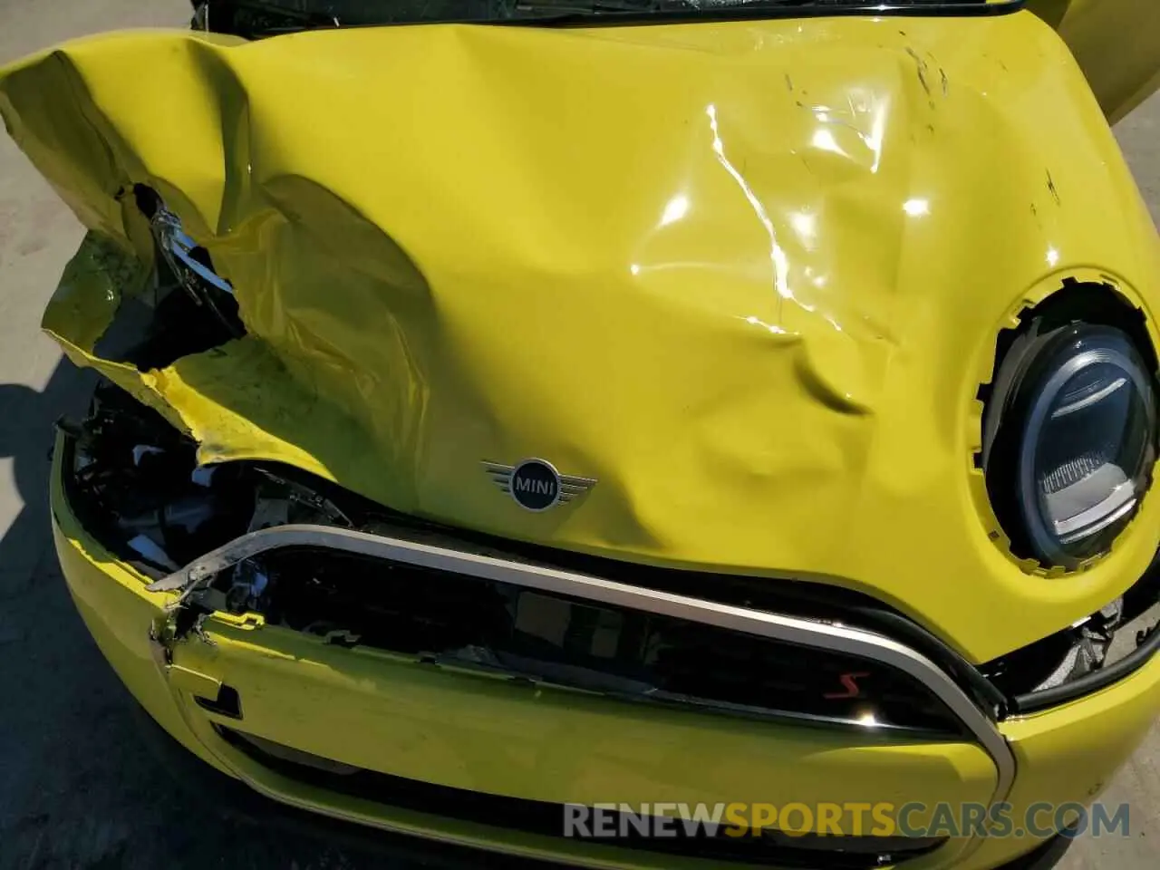 13 fotografías del automóvil dañado WMW53GD04S2W51636 MINI COOPER 2025