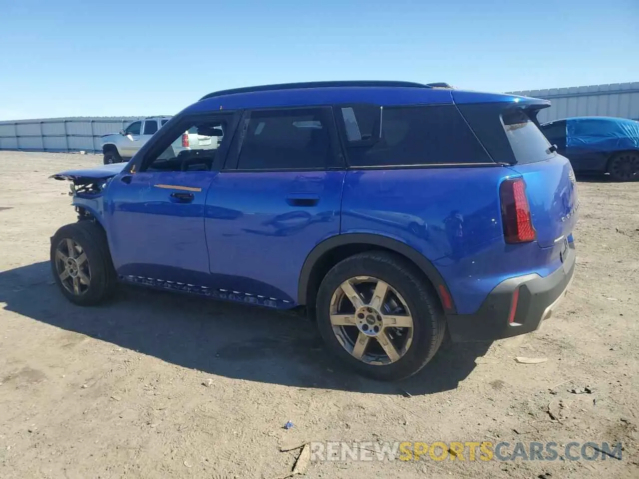 2 fotografías del automóvil dañado WMZ23GA02S7R13778 MINI COOPER 2025