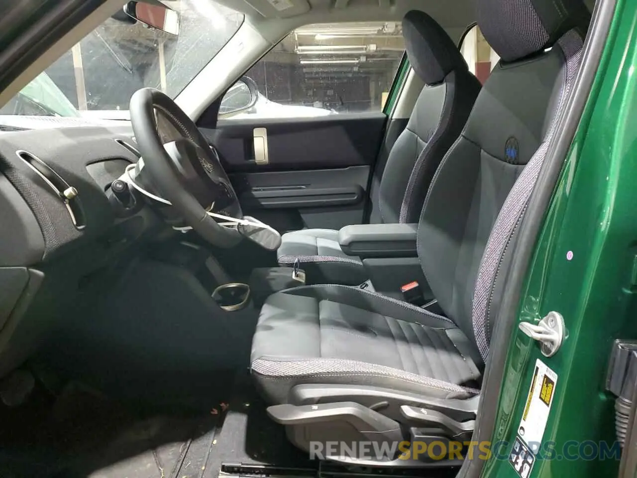 7 fotografías del automóvil dañado WMZ23GA06S7R37677 MINI COOPER 2025
