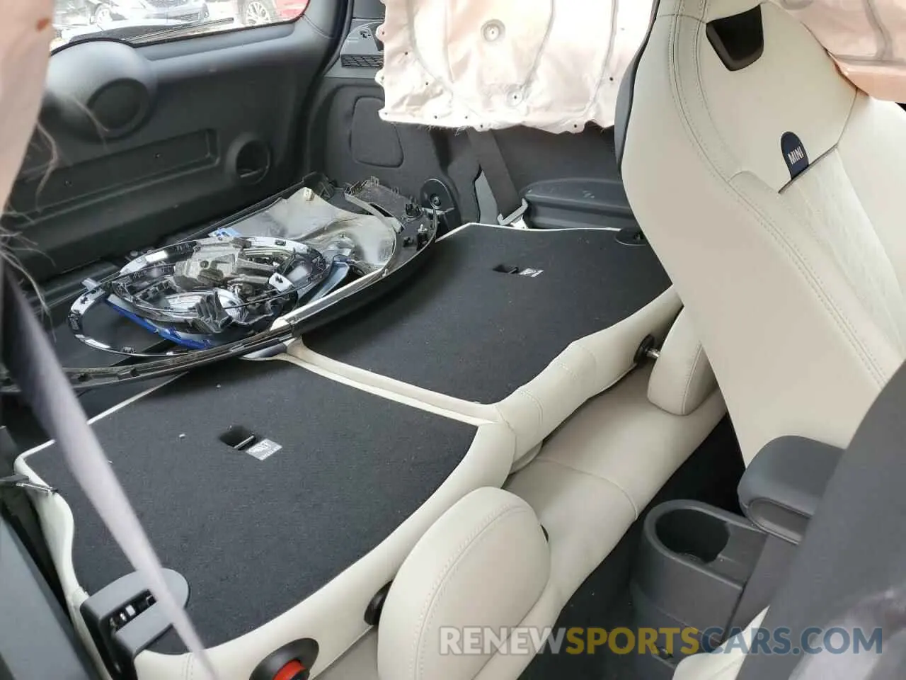 10 fotografías del automóvil dañado WMW13GD01S2W58185 MINI COOPER BAS 2025