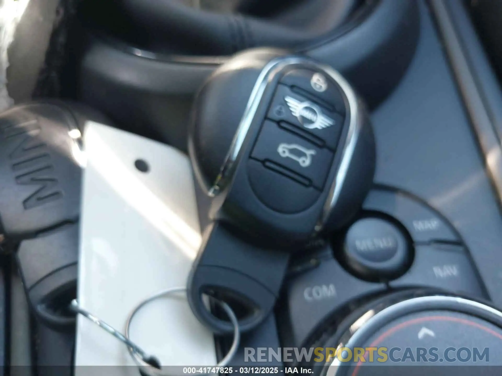 11 fotografías del automóvil dañado WMZYS7C51K3F44556 MINI COUNTRYMAN 2019