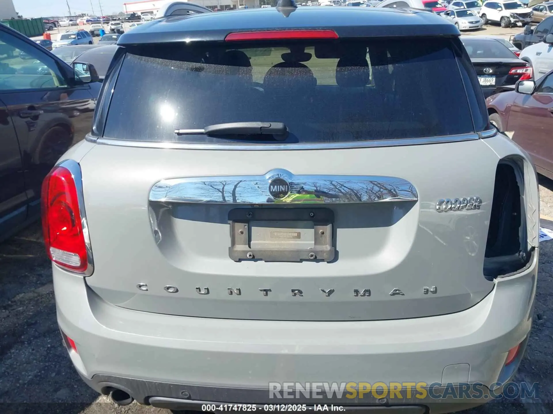 16 fotografías del automóvil dañado WMZYS7C51K3F44556 MINI COUNTRYMAN 2019