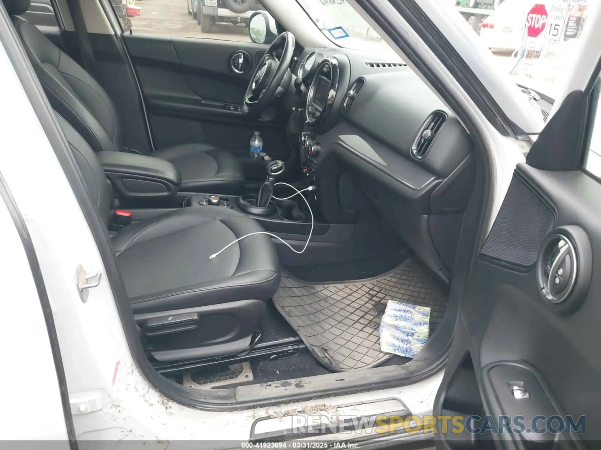 5 fotografías del automóvil dañado WMZYS7C58K3F45798 MINI COUNTRYMAN 2019