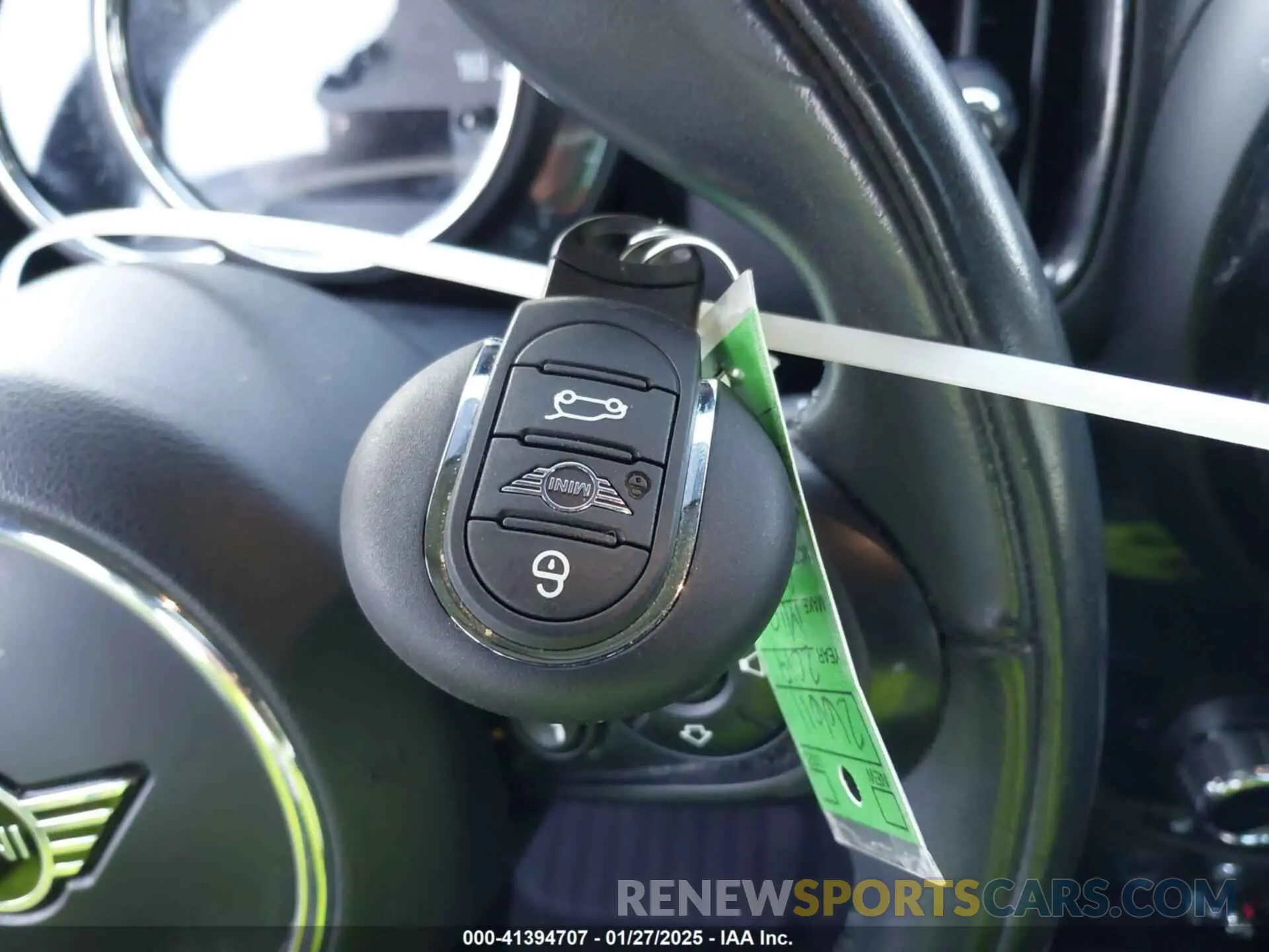 11 fotografías del automóvil dañado WMZYS7C58K3F47079 MINI COUNTRYMAN 2019