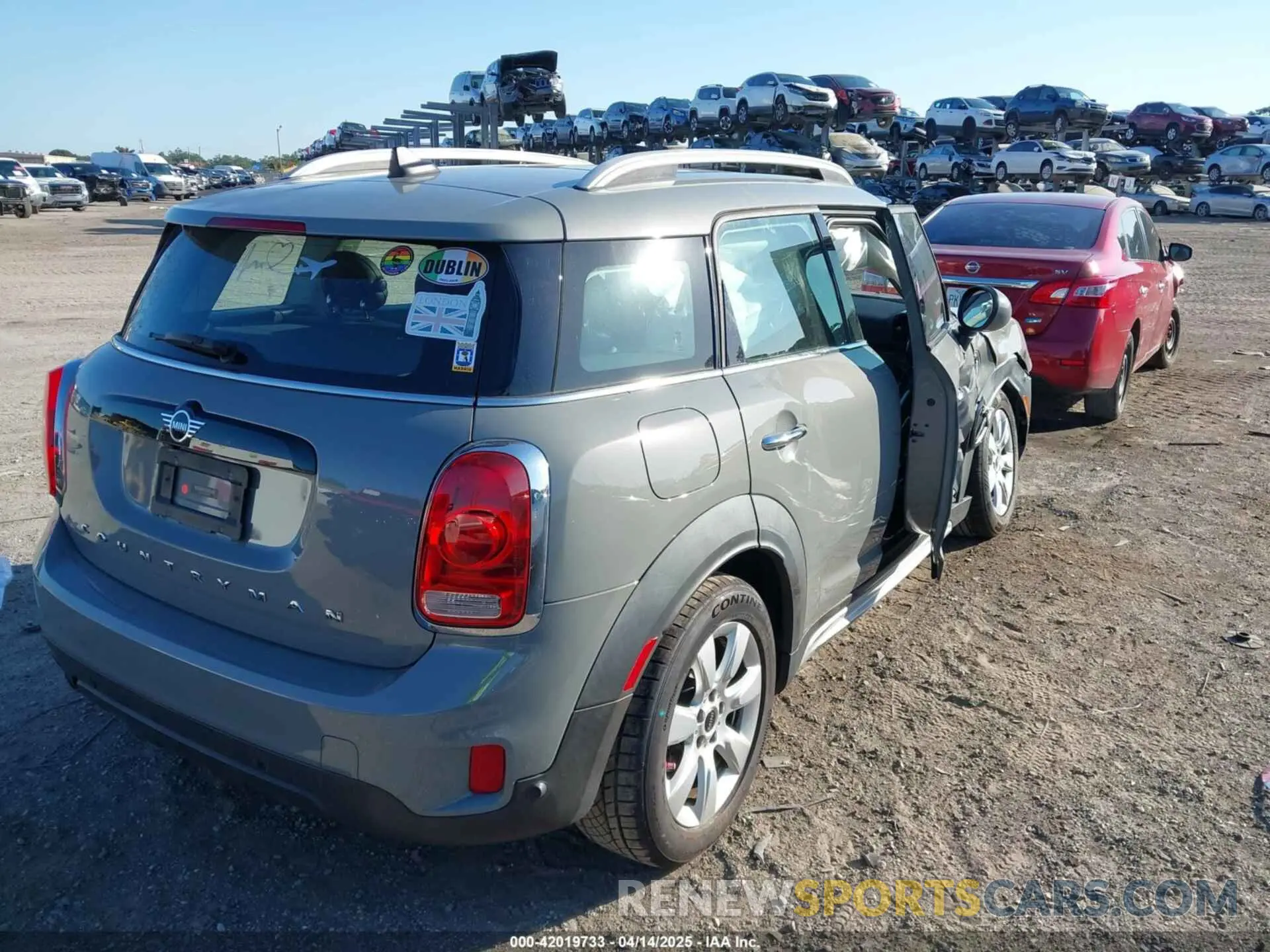 4 fotografías del automóvil dañado WMZYS7C5XK3F45978 MINI COUNTRYMAN 2019