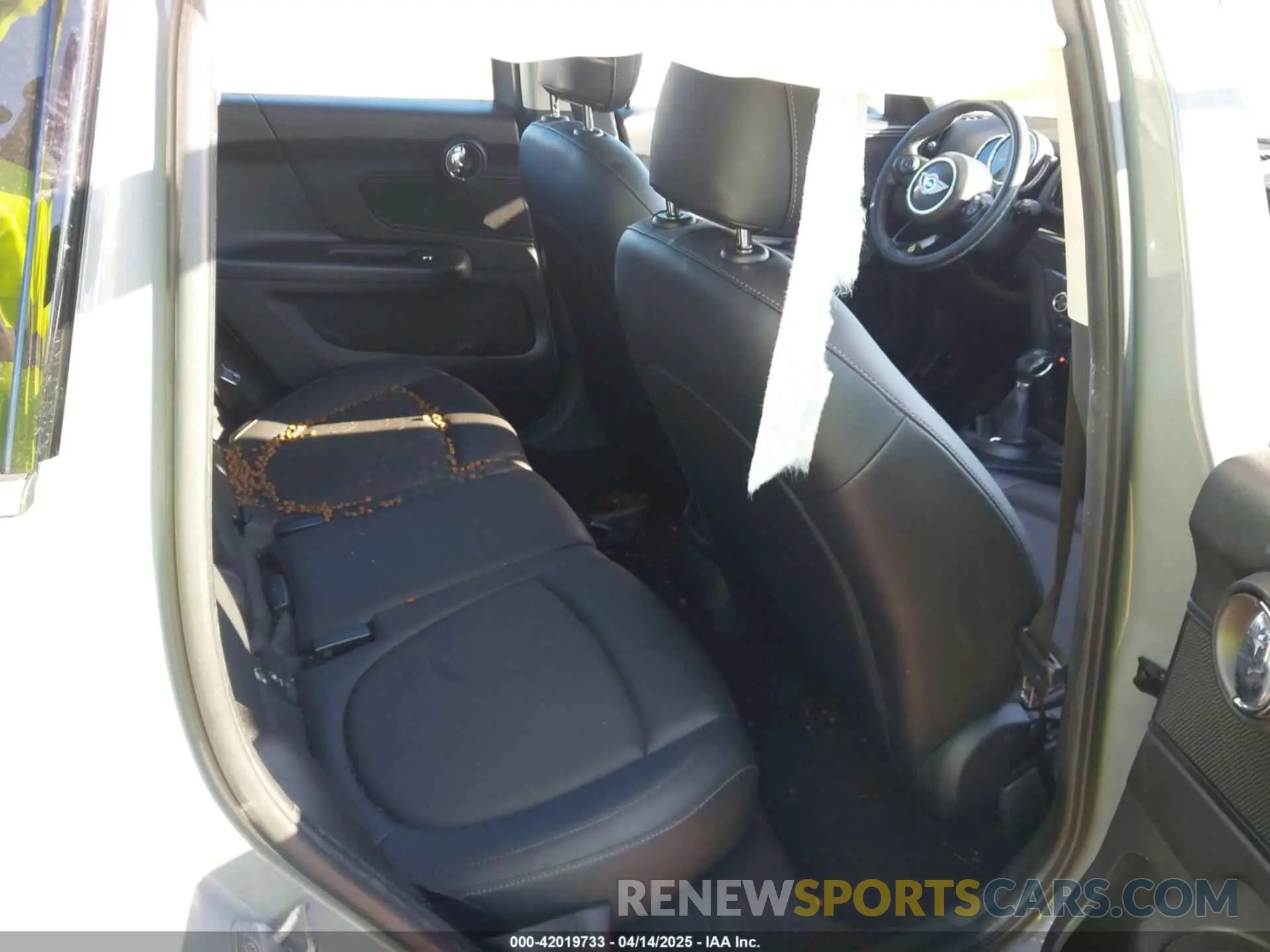 8 fotografías del automóvil dañado WMZYS7C5XK3F45978 MINI COUNTRYMAN 2019
