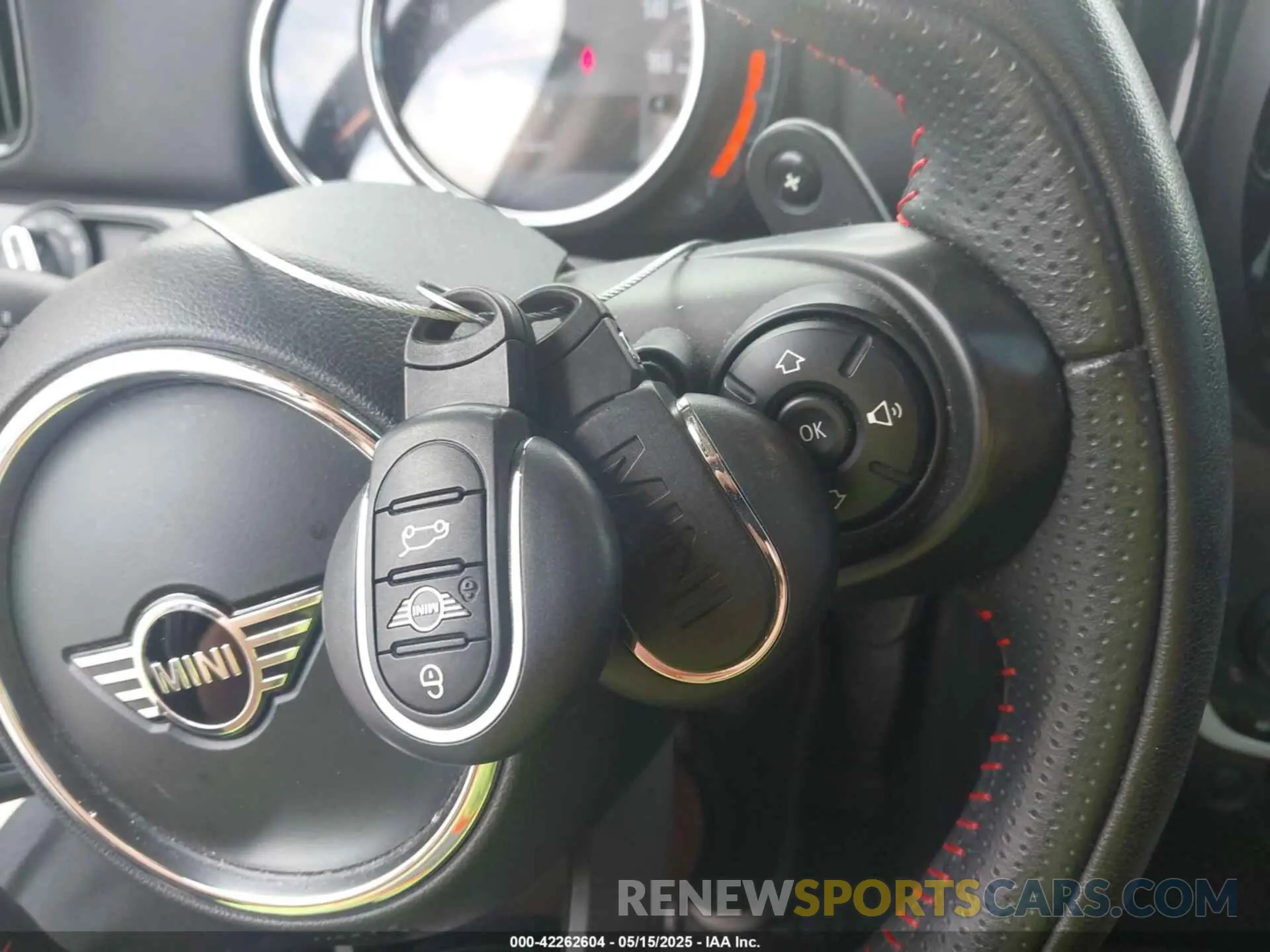 11 fotografías del automóvil dañado WMZYT5C51K3G94233 MINI COUNTRYMAN 2019