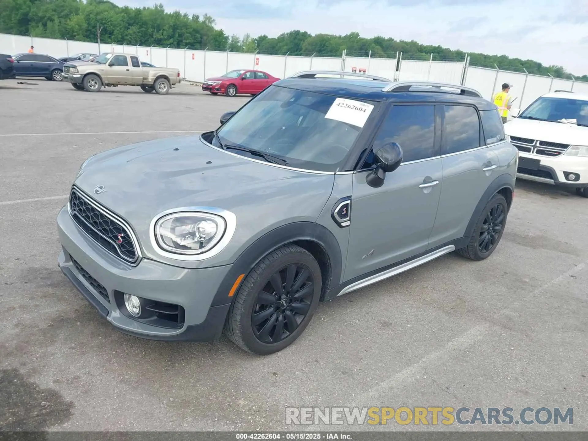2 fotografías del automóvil dañado WMZYT5C51K3G94233 MINI COUNTRYMAN 2019