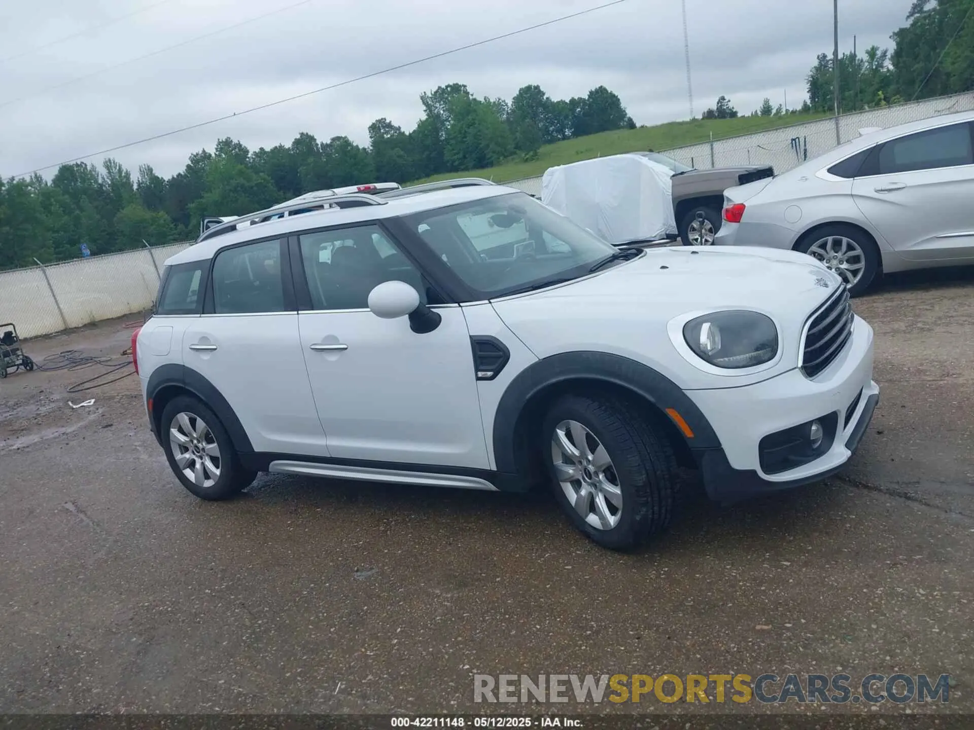 14 fotografías del automóvil dañado WMZYV5C54K3F57541 MINI COUNTRYMAN 2019