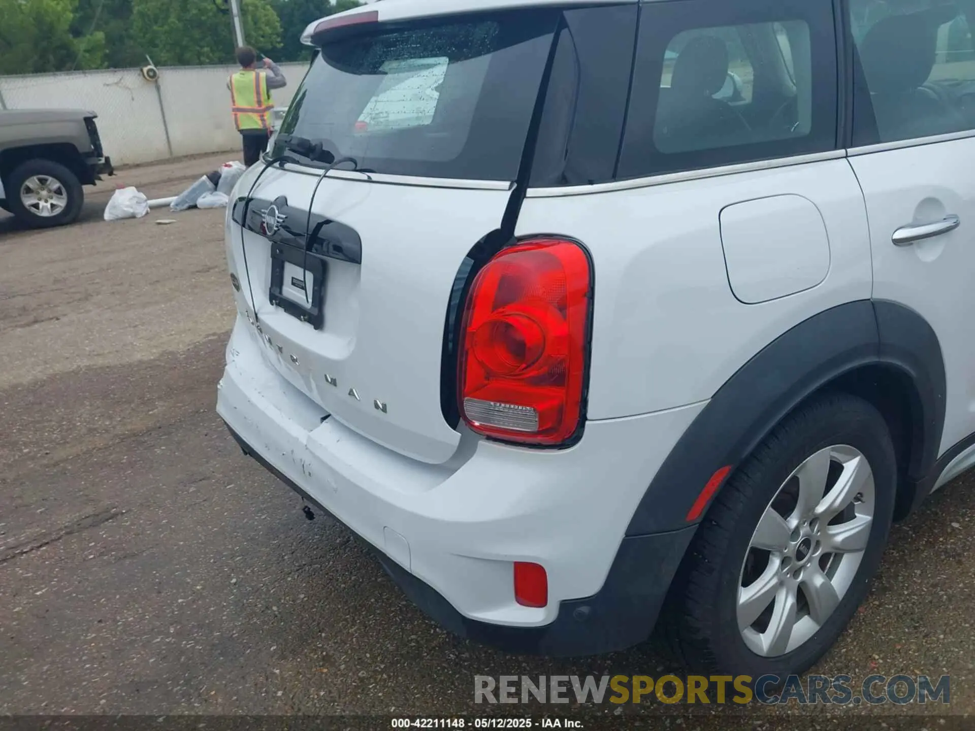 19 fotografías del automóvil dañado WMZYV5C54K3F57541 MINI COUNTRYMAN 2019