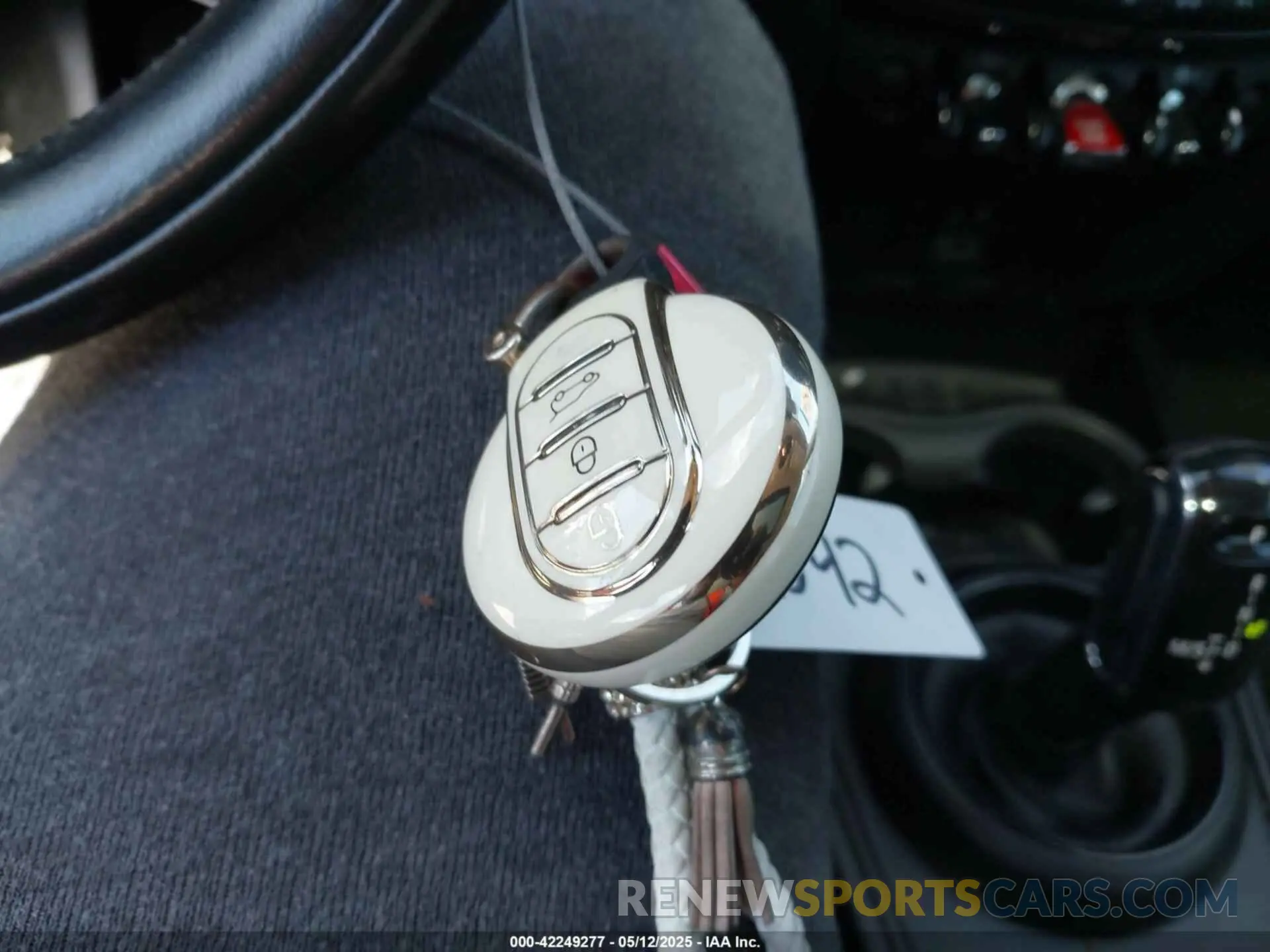 11 fotografías del automóvil dañado WMZYW3C00L3L02096 MINI COUNTRYMAN 2020