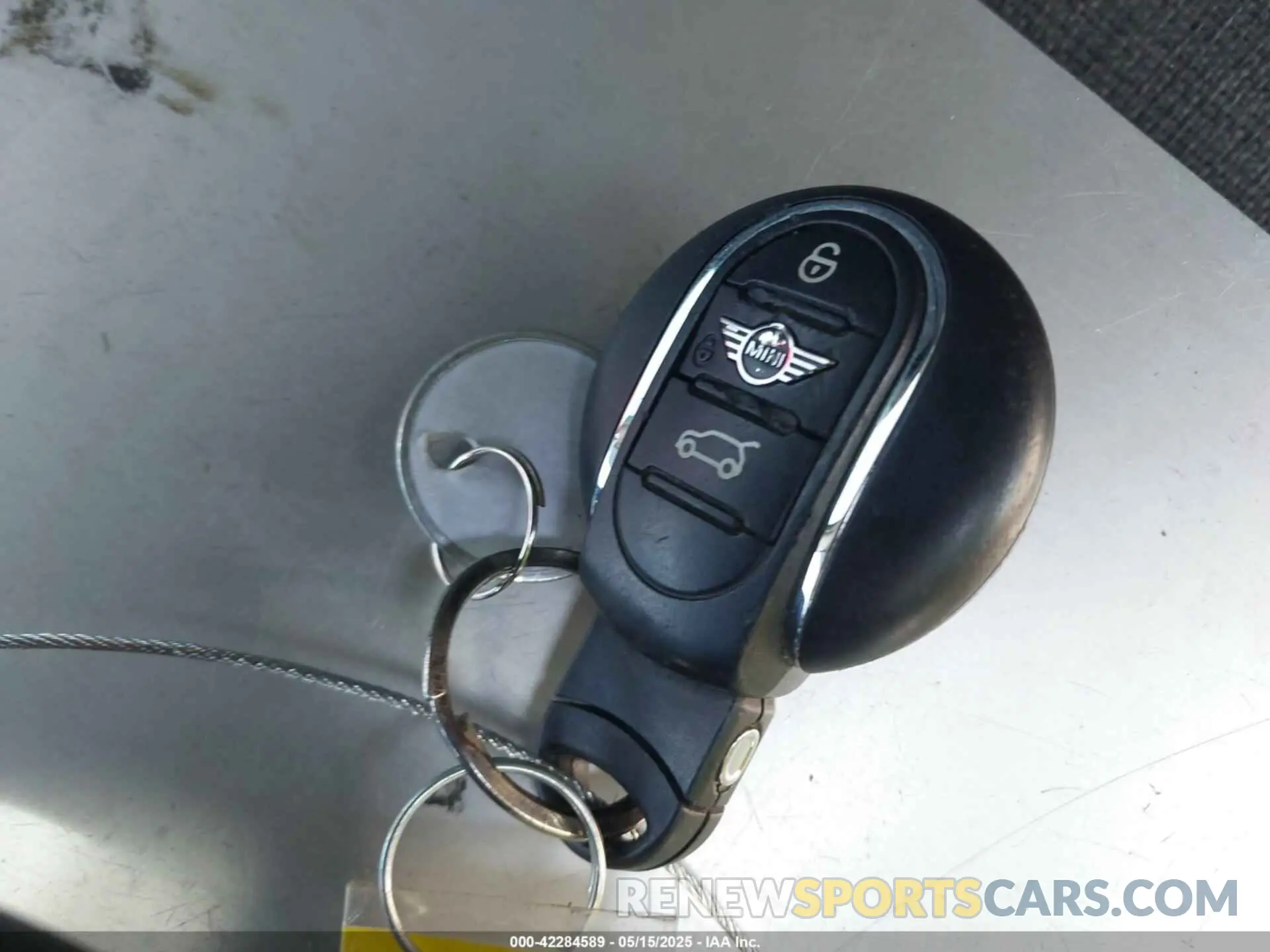 11 fotografías del automóvil dañado WMZYW7C05L3L62737 MINI COUNTRYMAN 2020