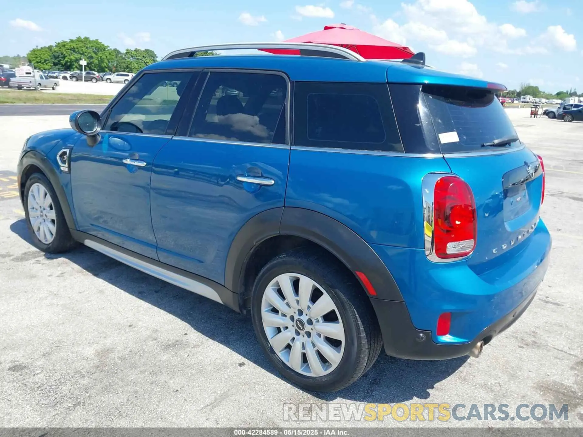 3 fotografías del automóvil dañado WMZYW7C05L3L62737 MINI COUNTRYMAN 2020