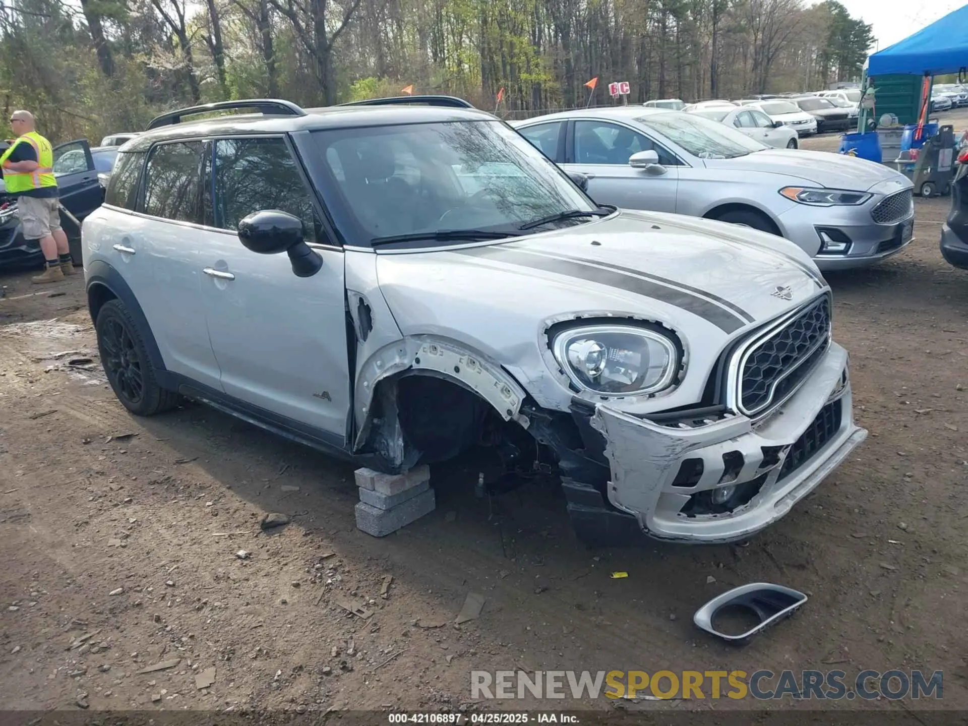 1 fotografías del automóvil dañado WMZYX1C00L3L55740 MINI COUNTRYMAN 2020