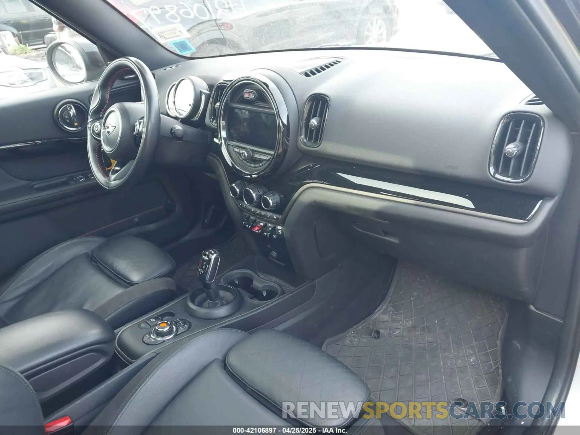 5 fotografías del automóvil dañado WMZYX1C00L3L55740 MINI COUNTRYMAN 2020