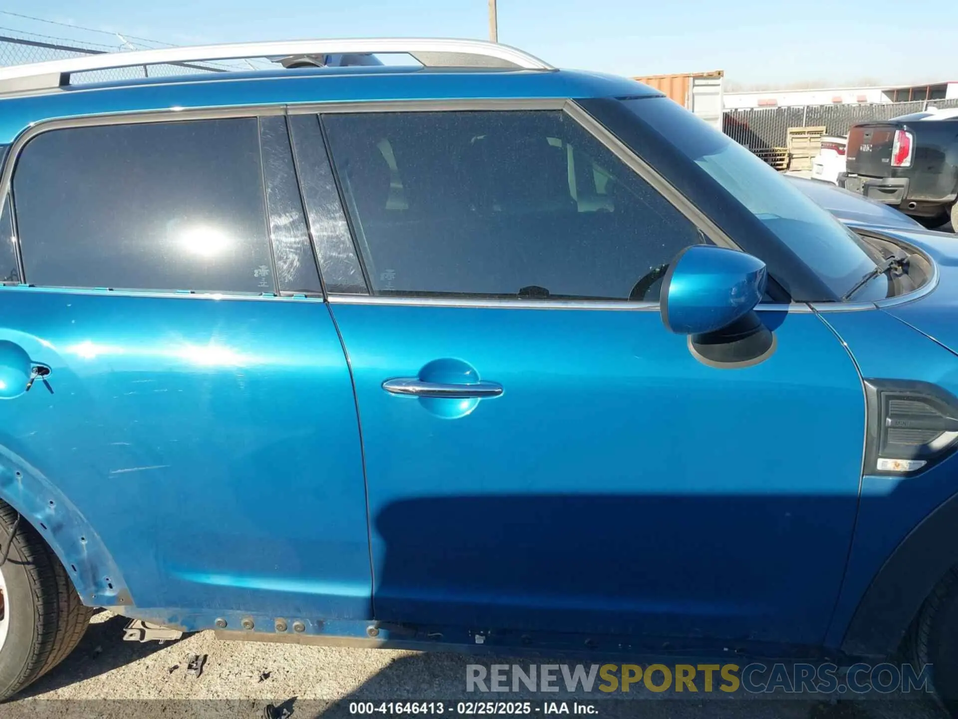 13 fotografías del automóvil dañado WMZ23BR01N3N71629 MINI COUNTRYMAN 2022