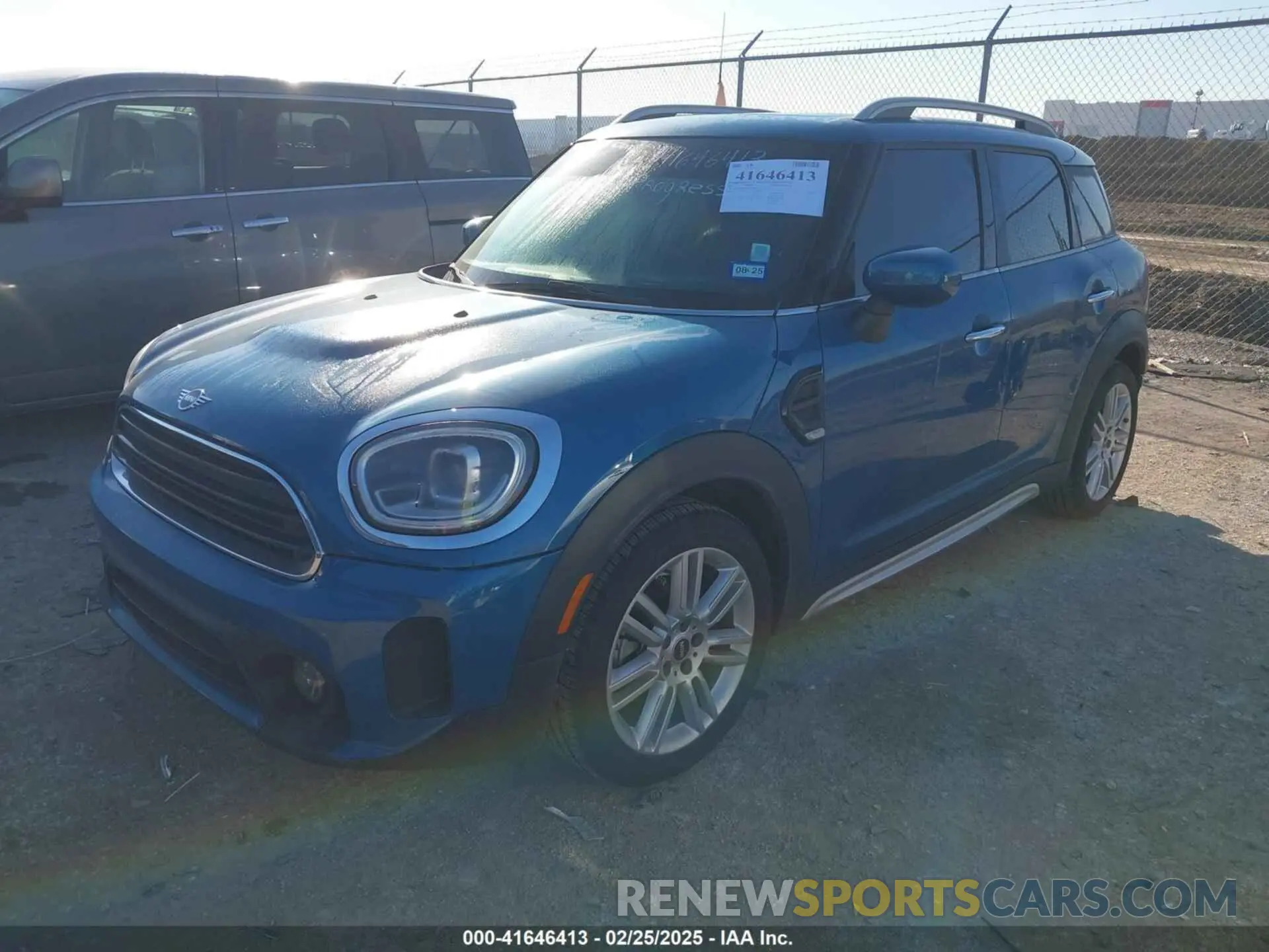 2 fotografías del automóvil dañado WMZ23BR01N3N71629 MINI COUNTRYMAN 2022