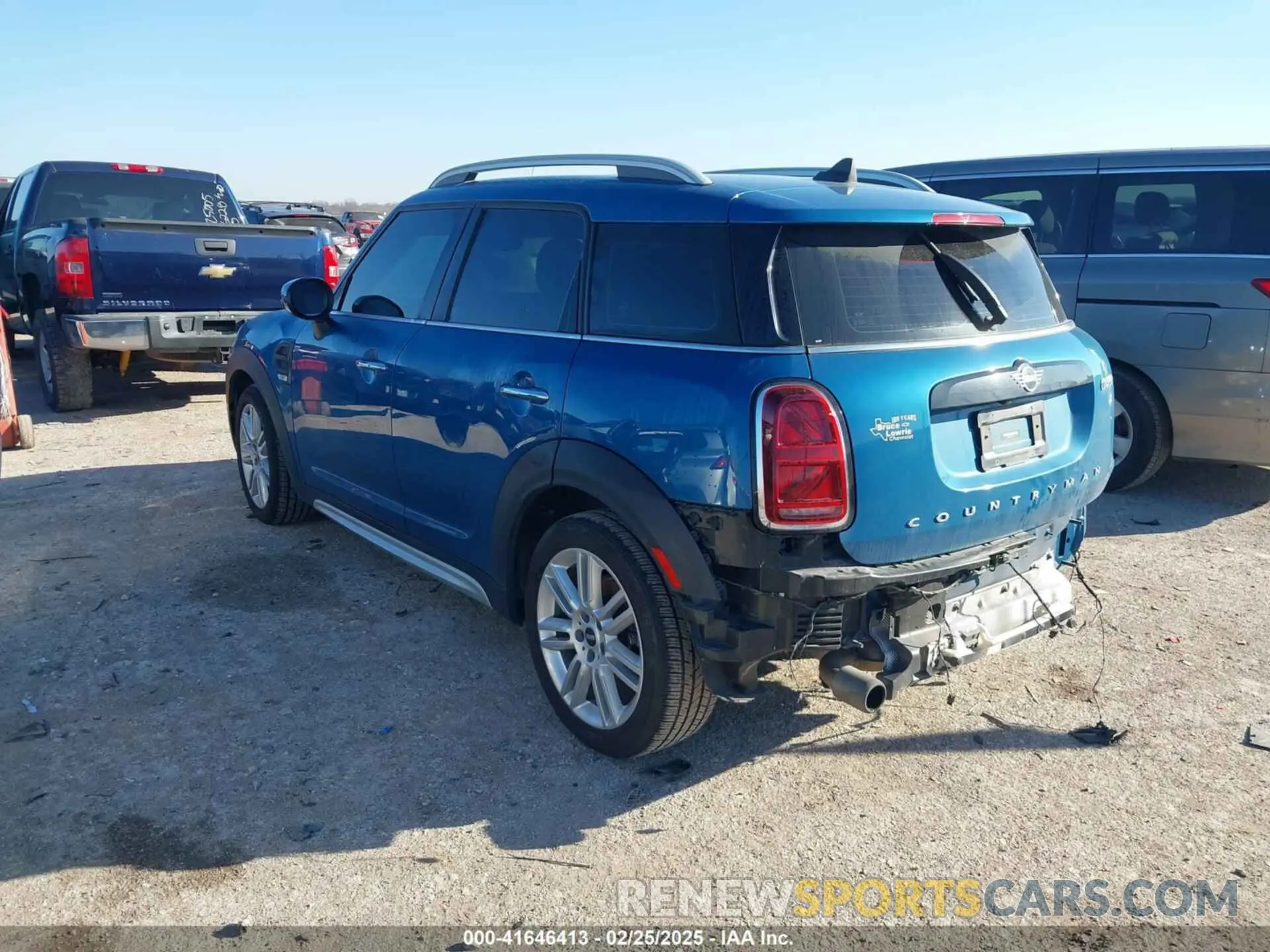3 fotografías del automóvil dañado WMZ23BR01N3N71629 MINI COUNTRYMAN 2022