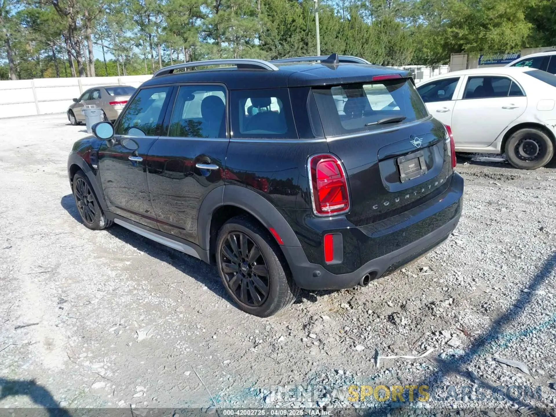 3 fotografías del automóvil dañado WMZ23BR03N3N35831 MINI COUNTRYMAN 2022