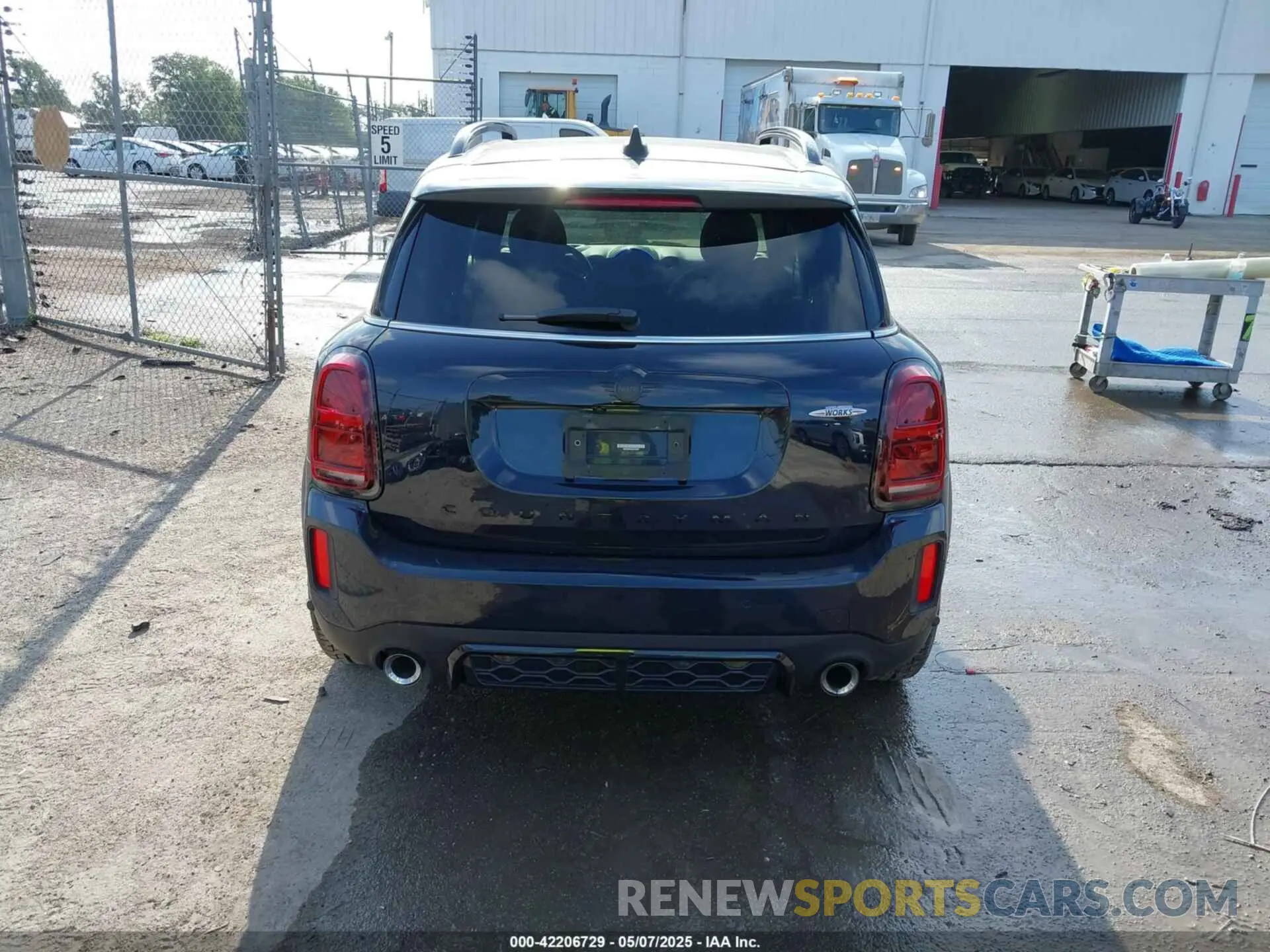 17 fotografías del automóvil dañado WMZ33BS0XN3P26841 MINI COUNTRYMAN 2022