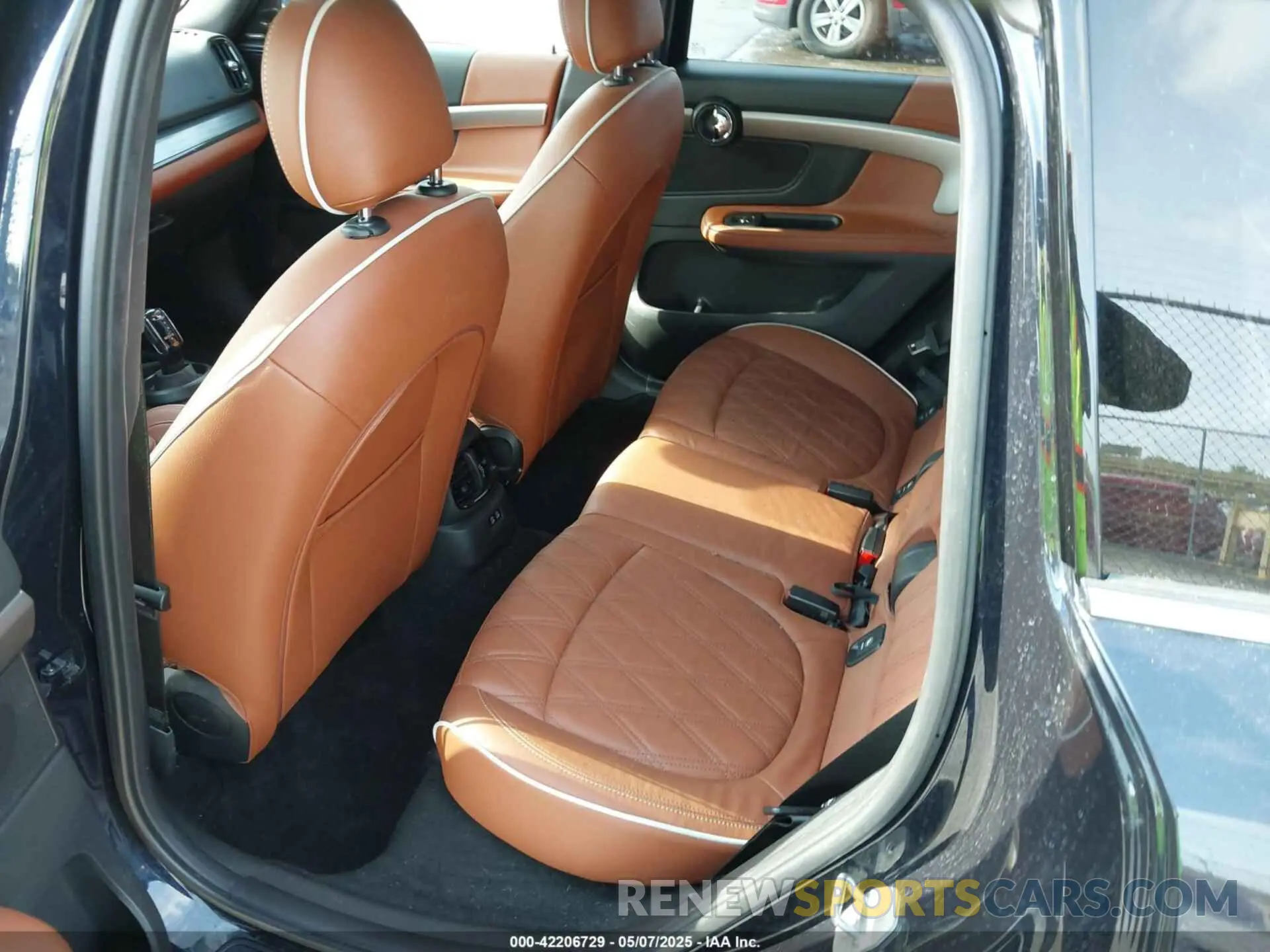 8 fotografías del automóvil dañado WMZ33BS0XN3P26841 MINI COUNTRYMAN 2022