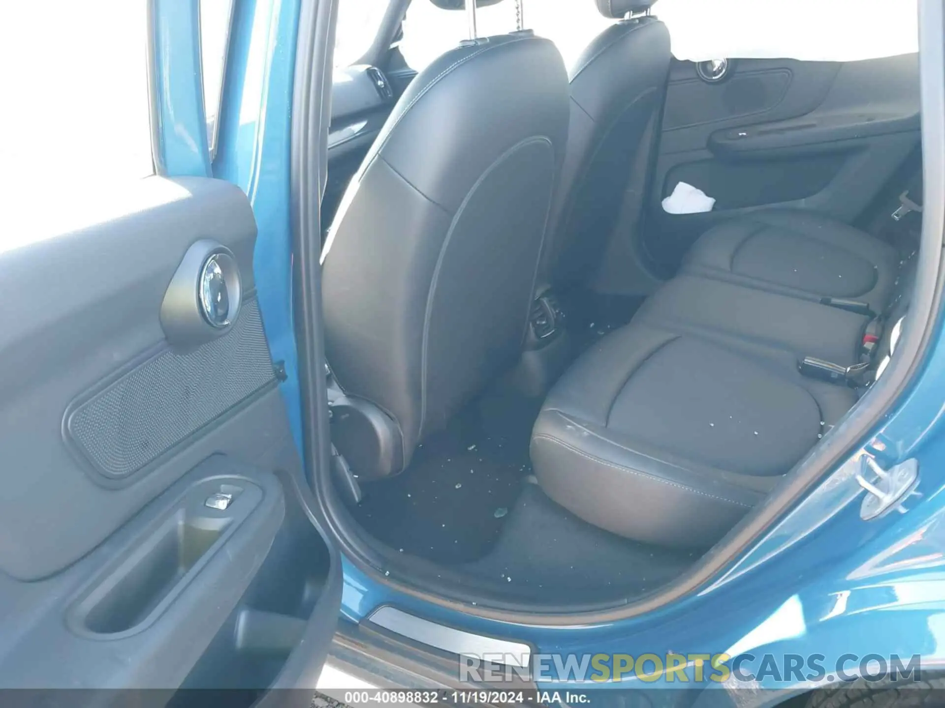 8 fotografías del automóvil dañado WMZ43BR02N3N29172 MINI COUNTRYMAN 2022