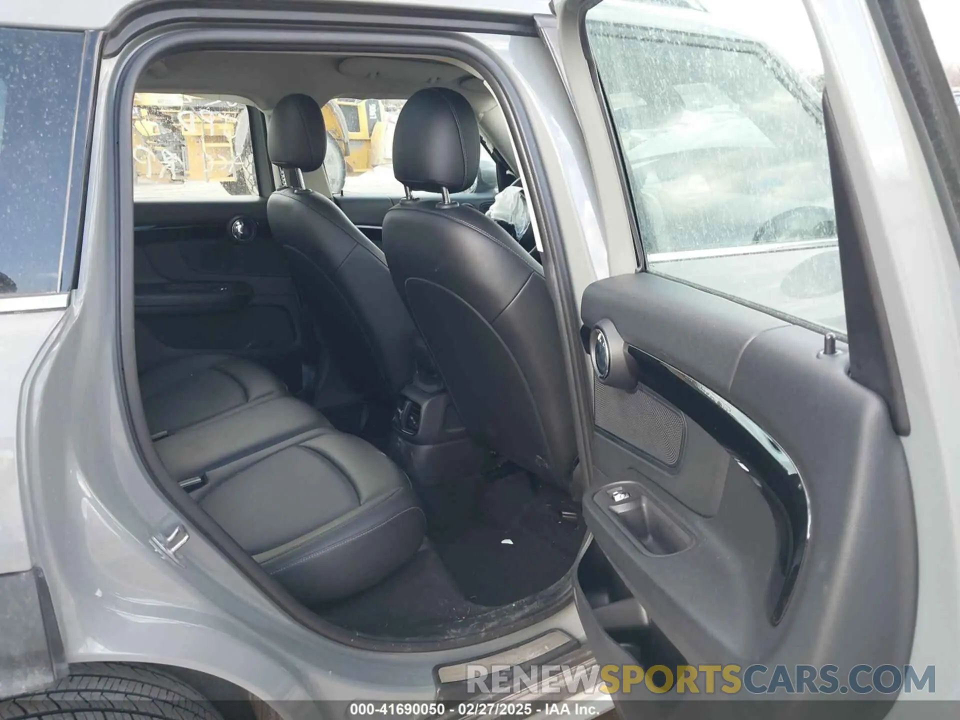 8 fotografías del automóvil dañado WMZ43BR09N3N62573 MINI COUNTRYMAN 2022