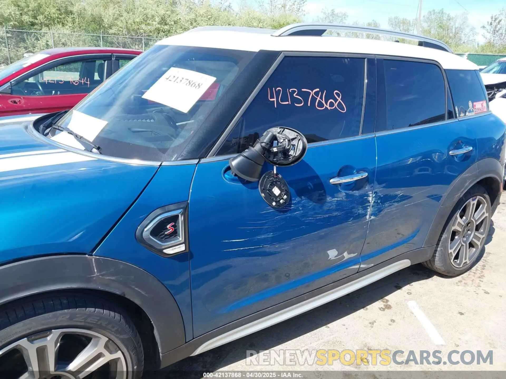 13 fotografías del automóvil dañado WMZ53BR07N3N34260 MINI COUNTRYMAN 2022