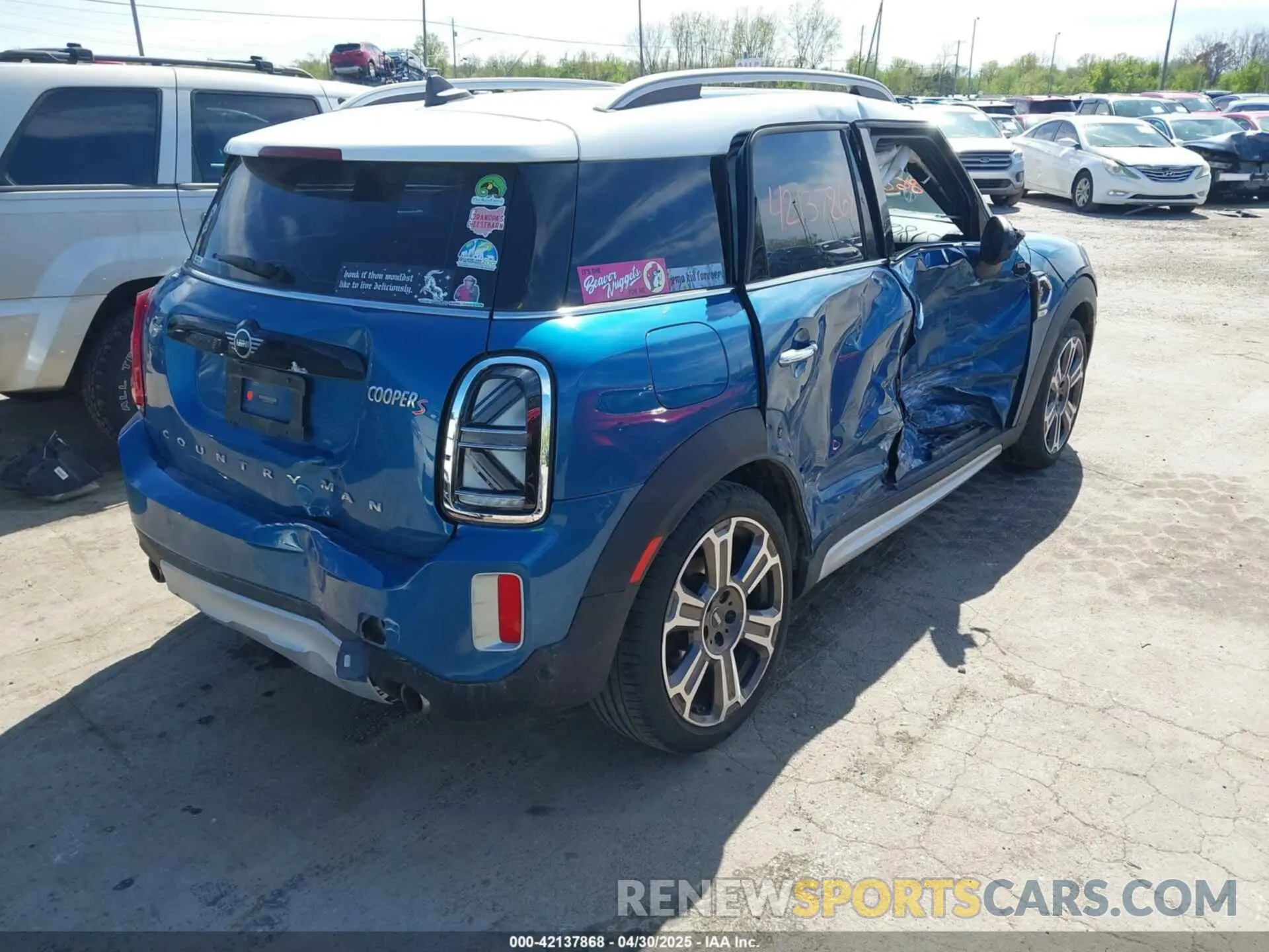 4 fotografías del automóvil dañado WMZ53BR07N3N34260 MINI COUNTRYMAN 2022