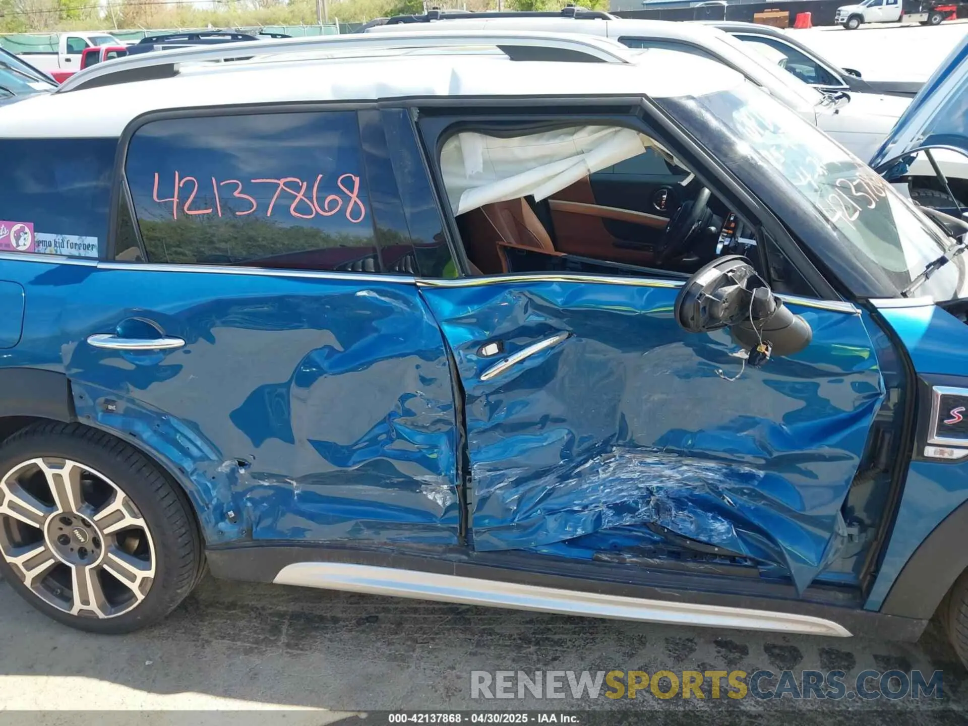 6 fotografías del automóvil dañado WMZ53BR07N3N34260 MINI COUNTRYMAN 2022