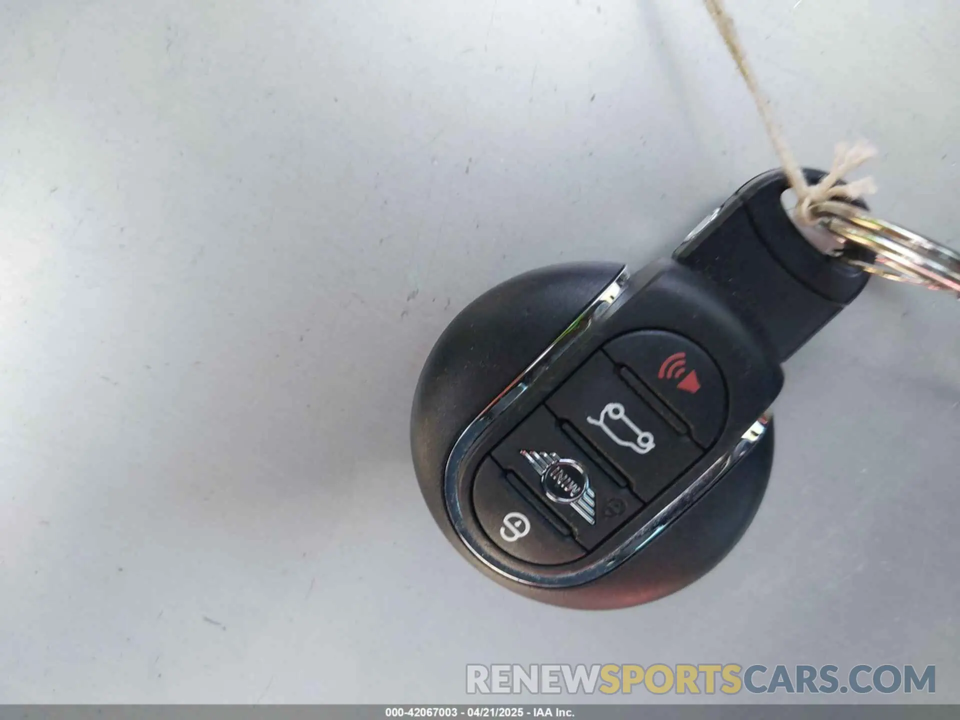 11 fotografías del automóvil dañado WMZ83BR03N3P15420 MINI COUNTRYMAN 2022