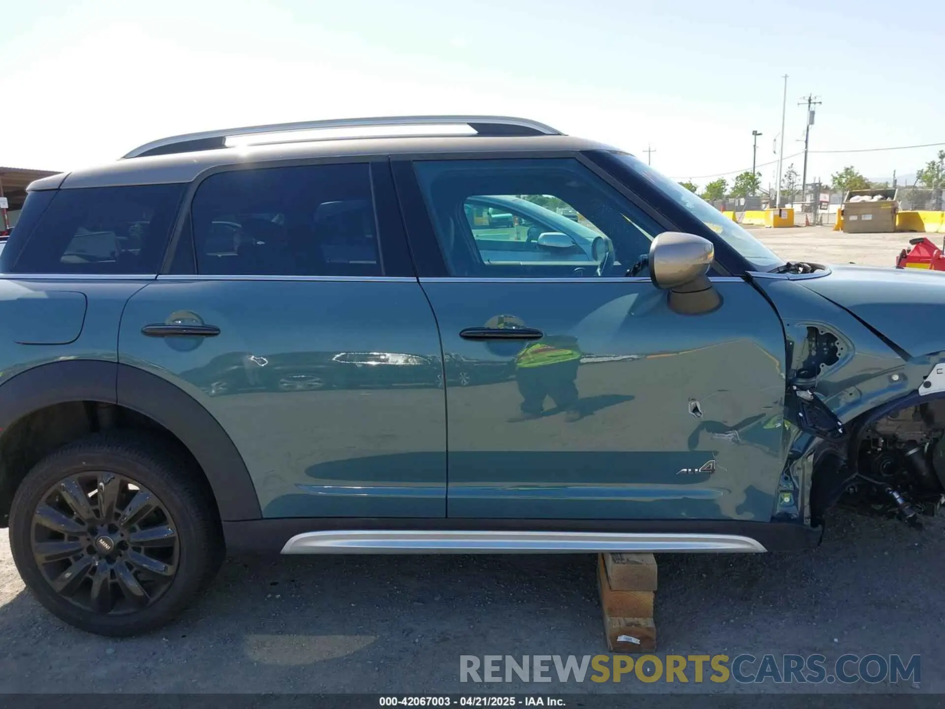 14 fotografías del automóvil dañado WMZ83BR03N3P15420 MINI COUNTRYMAN 2022