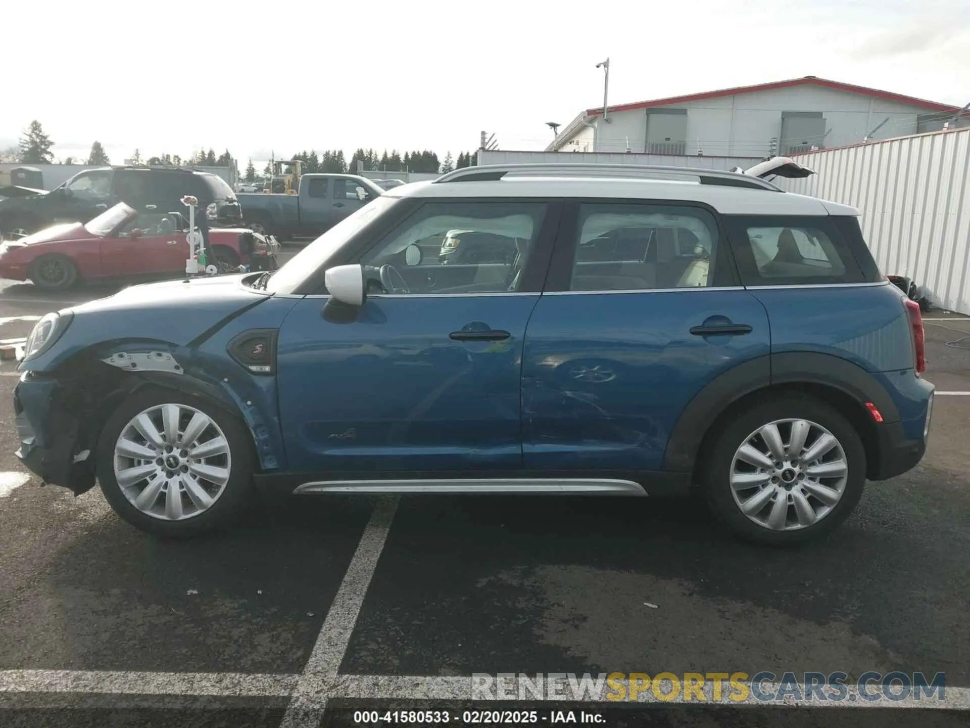15 fotografías del automóvil dañado WMZ83BR05N3P16603 MINI COUNTRYMAN 2022