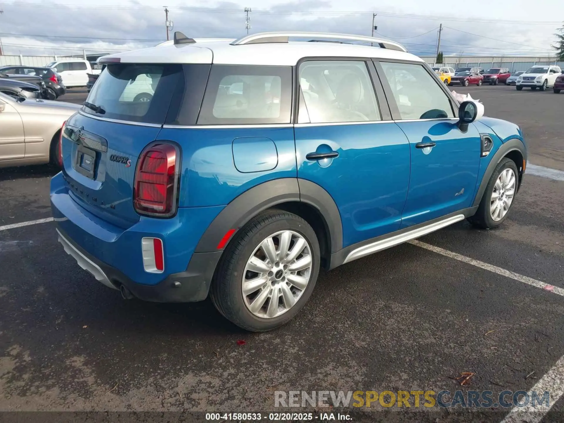 4 fotografías del automóvil dañado WMZ83BR05N3P16603 MINI COUNTRYMAN 2022