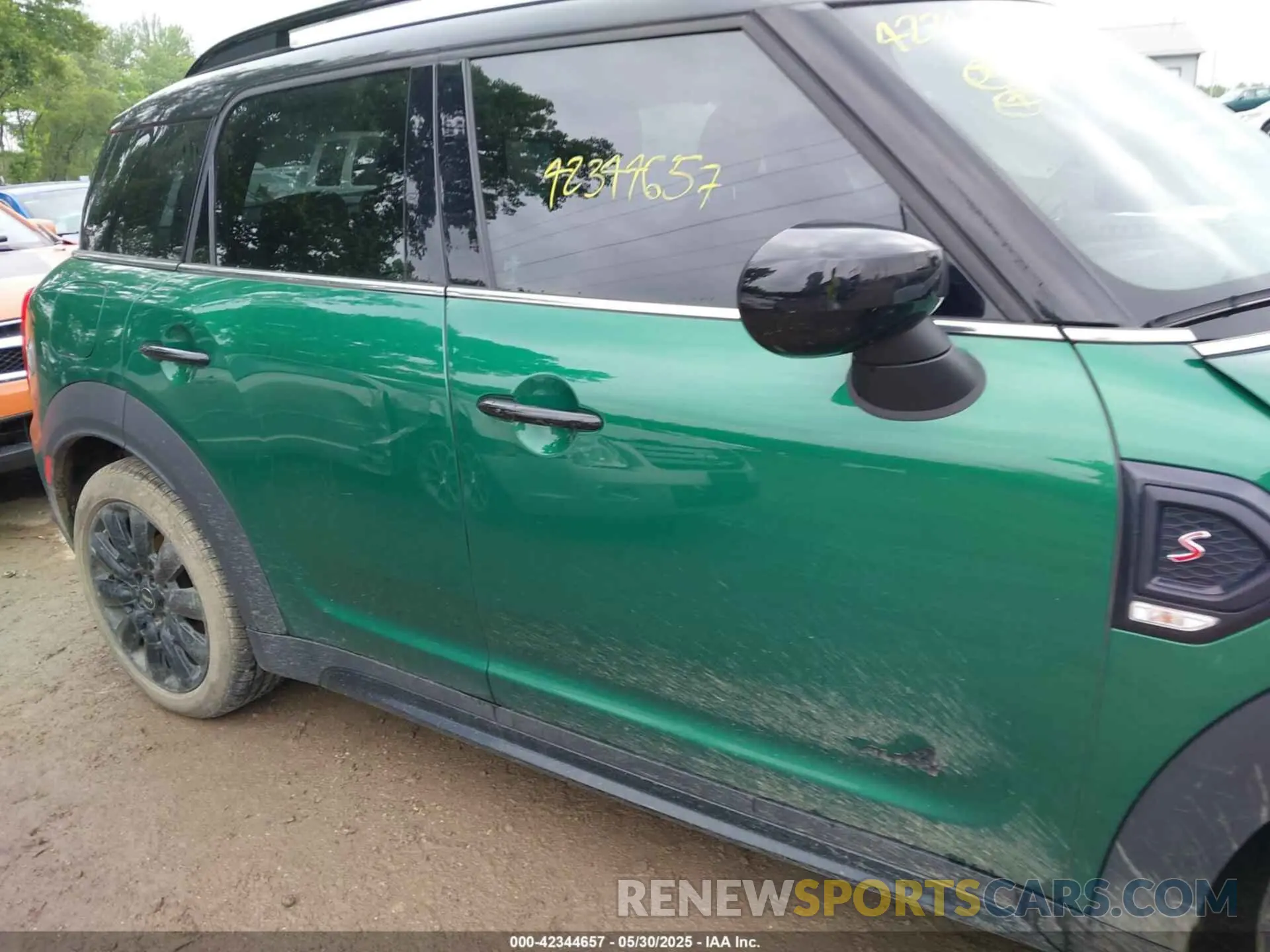 13 fotografías del automóvil dañado WMZ83BR00P3P56493 MINI COUNTRYMAN 2023