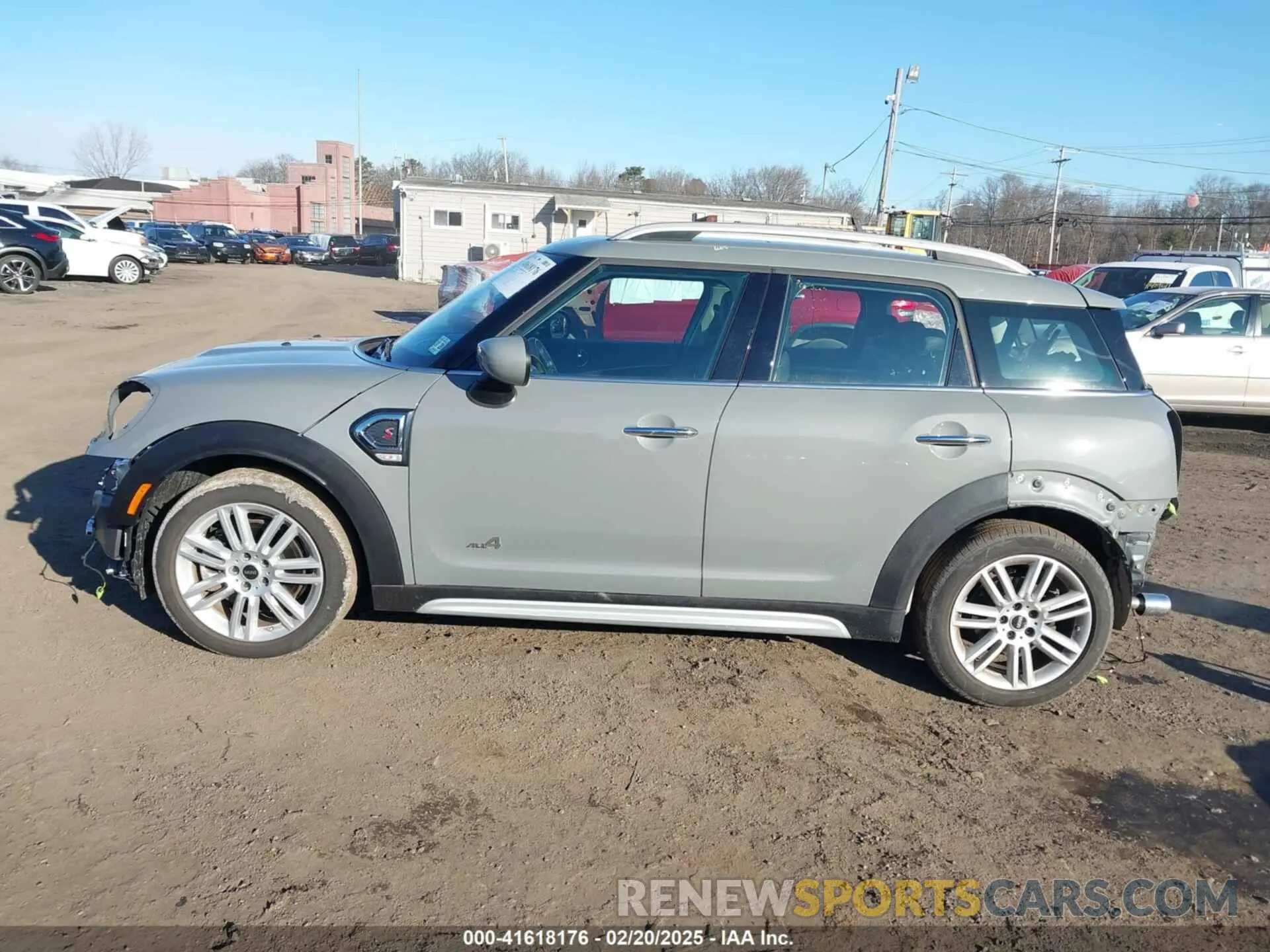 15 fotografías del automóvil dañado WMZ83BR00P3P57630 MINI COUNTRYMAN 2023