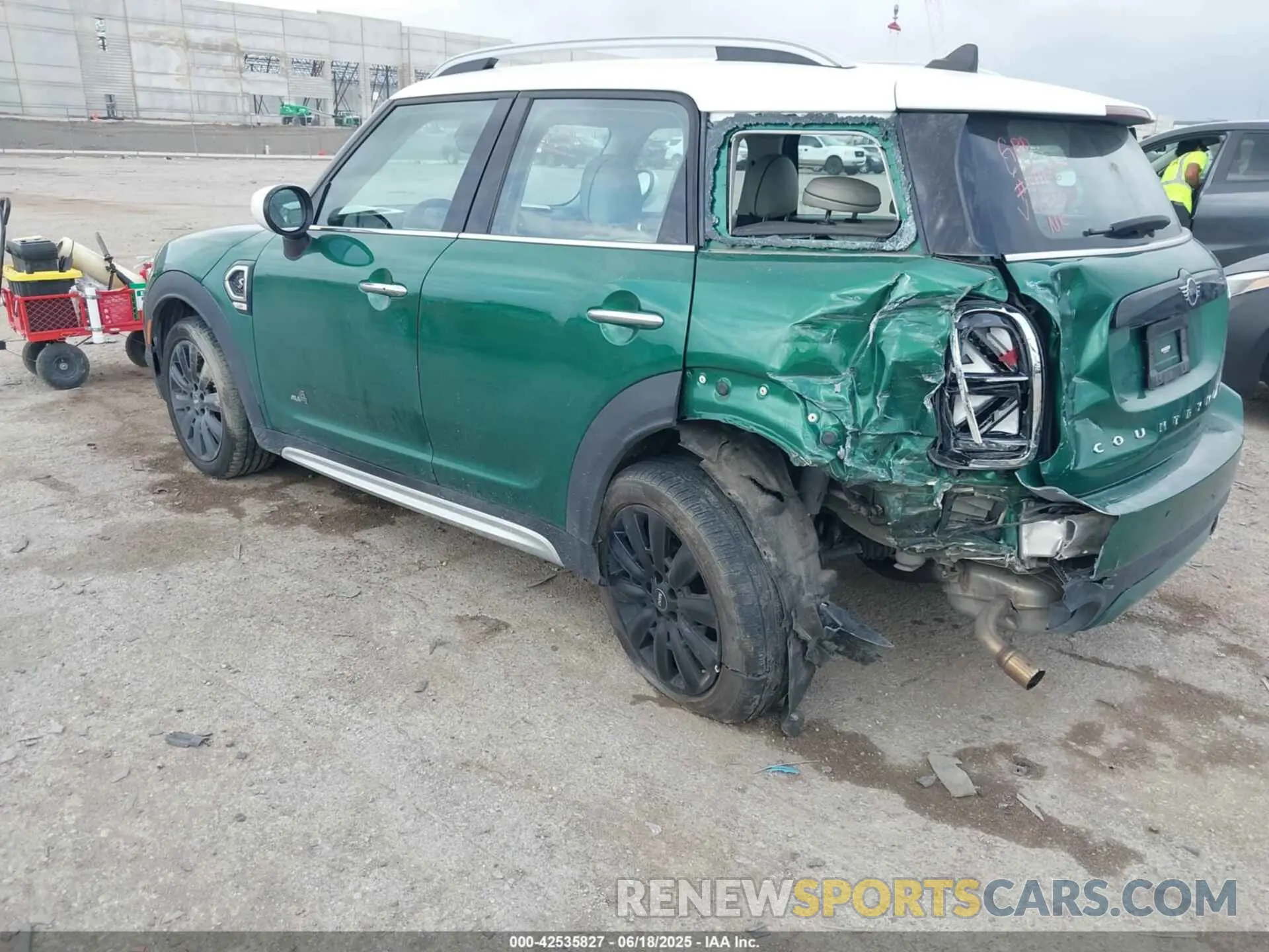 3 fotografías del automóvil dañado WMZ83BR09P3P96362 MINI COUNTRYMAN 2023