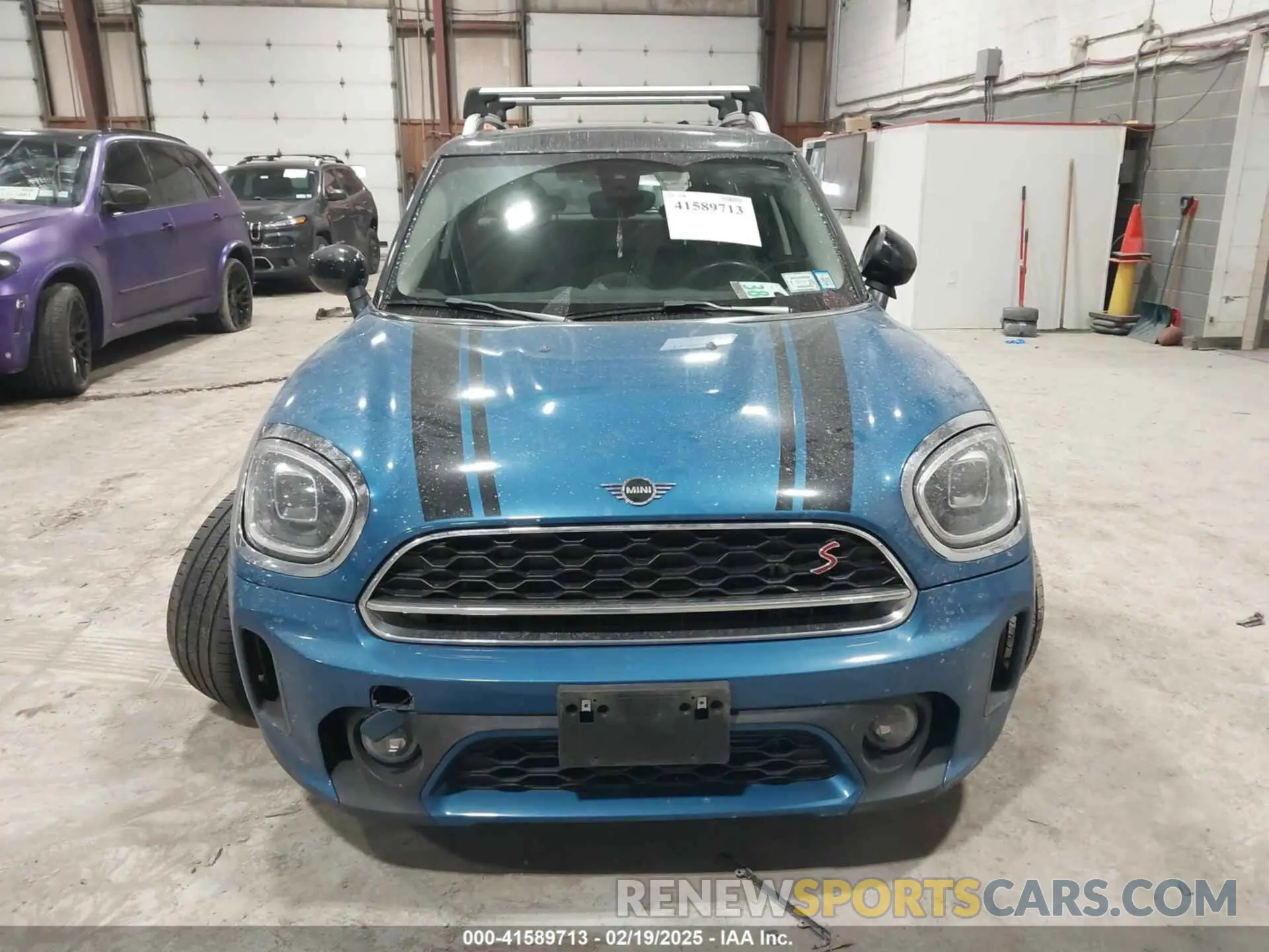 12 fotografías del automóvil dañado WMZ83BR0XP3P64763 MINI COUNTRYMAN 2023