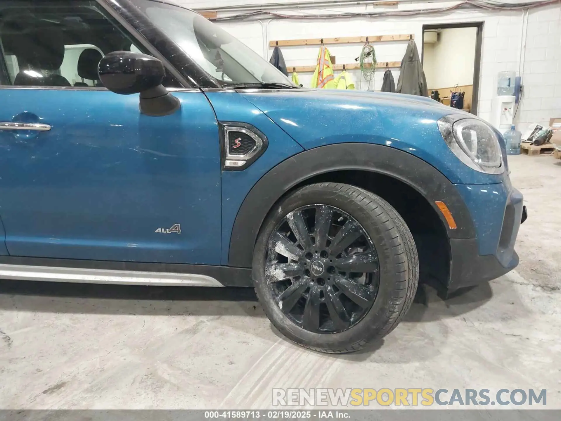 6 fotografías del automóvil dañado WMZ83BR0XP3P64763 MINI COUNTRYMAN 2023