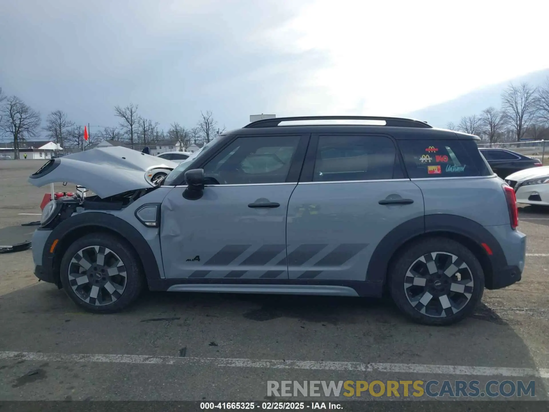 14 fotografías del automóvil dañado WMZ83BR0XP3R04200 MINI COUNTRYMAN 2023