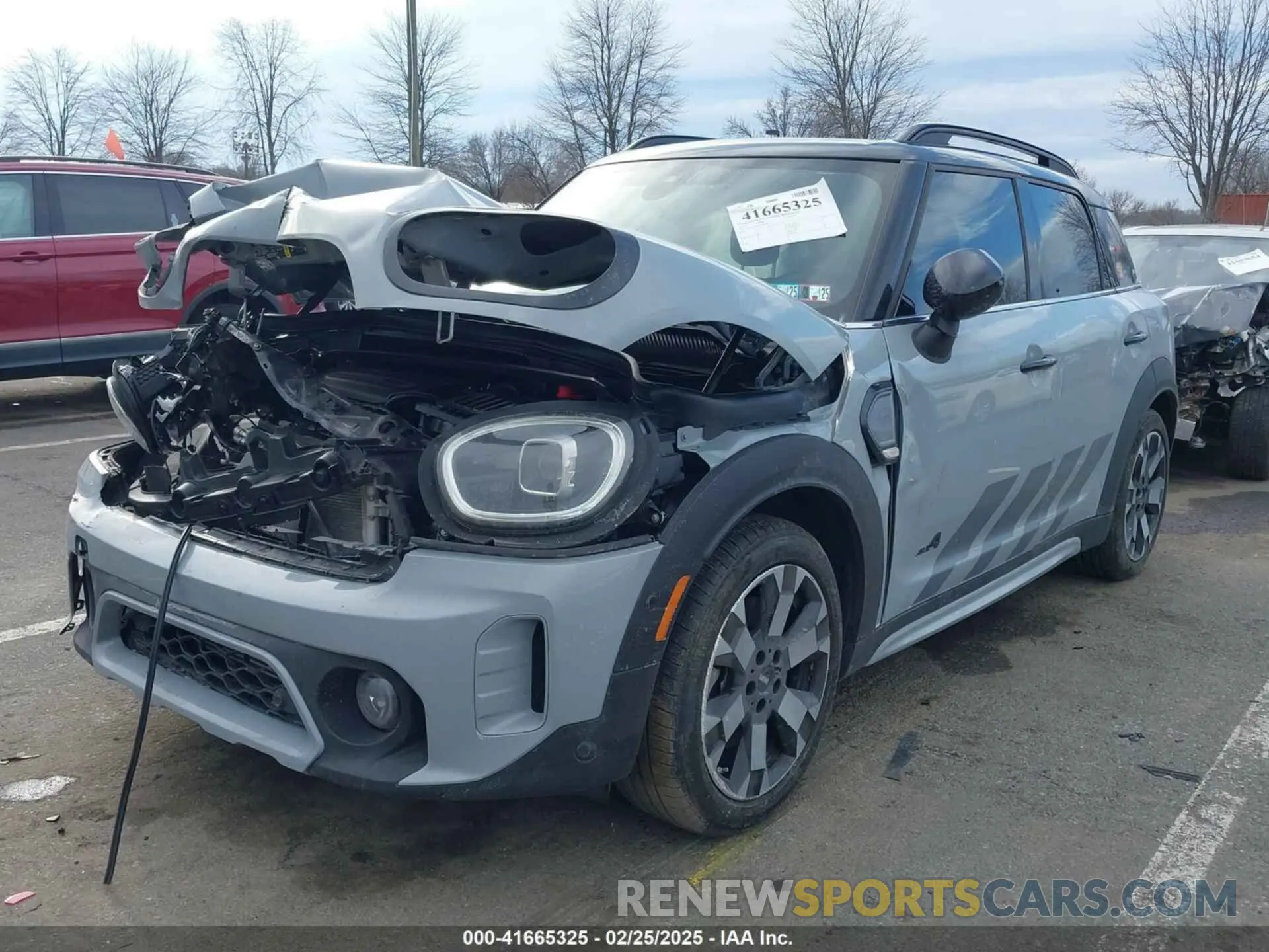 2 fotografías del automóvil dañado WMZ83BR0XP3R04200 MINI COUNTRYMAN 2023