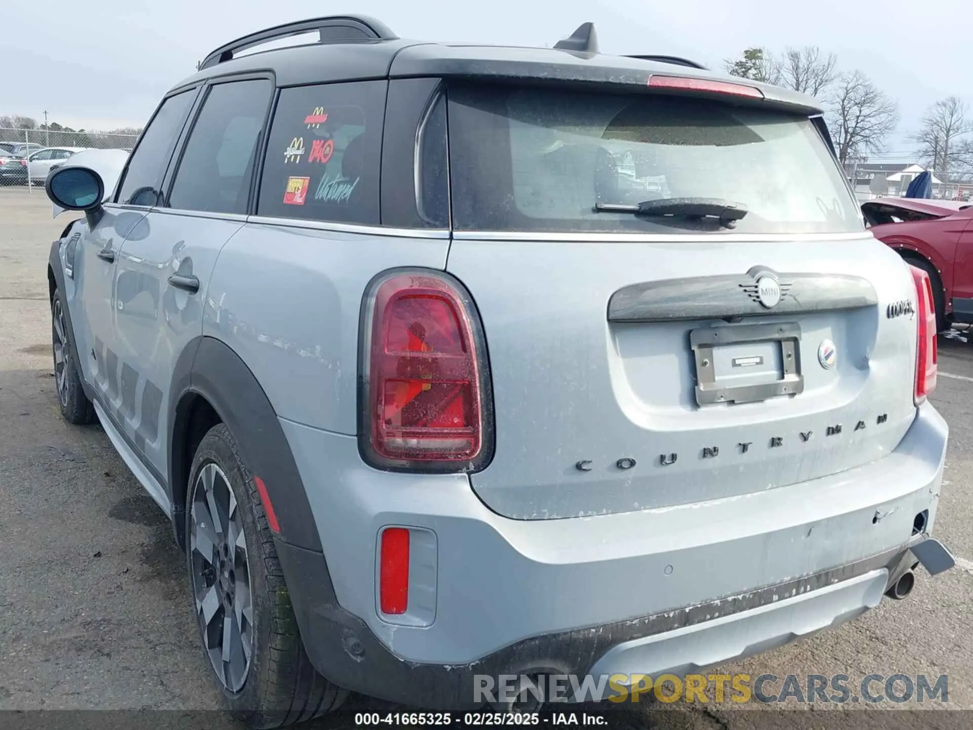 3 fotografías del automóvil dañado WMZ83BR0XP3R04200 MINI COUNTRYMAN 2023