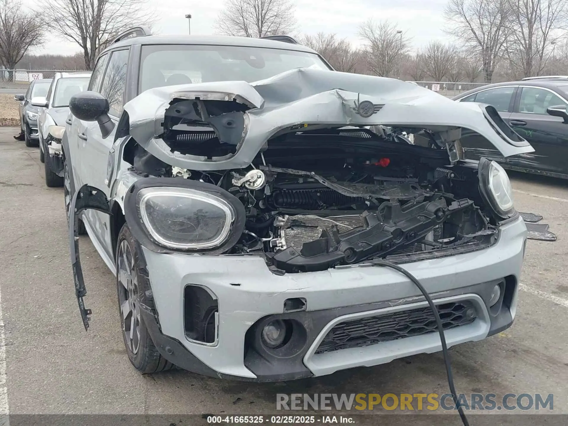 6 fotografías del automóvil dañado WMZ83BR0XP3R04200 MINI COUNTRYMAN 2023